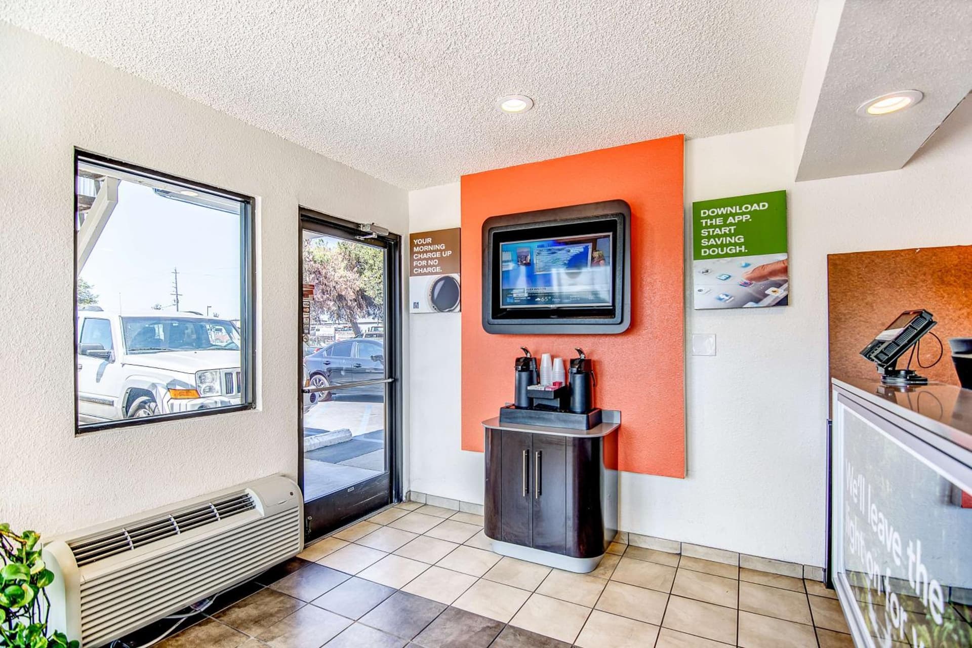 Motel 6-Stockton, CA - Charter Way West gallery photo in Stockton, CA — image 48