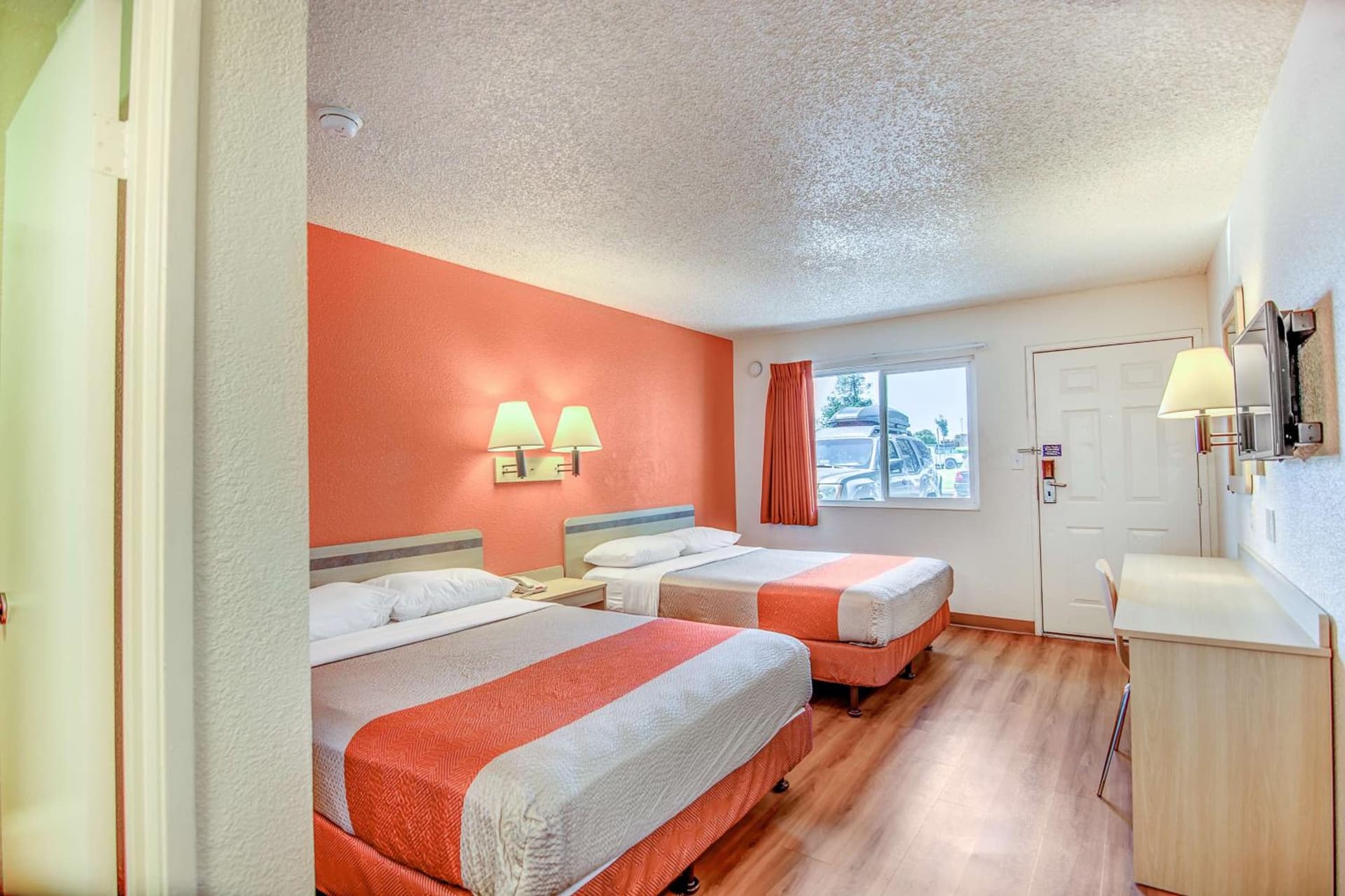 Motel 6-Stockton, CA - Charter Way West gallery photo in Stockton, CA — image 9