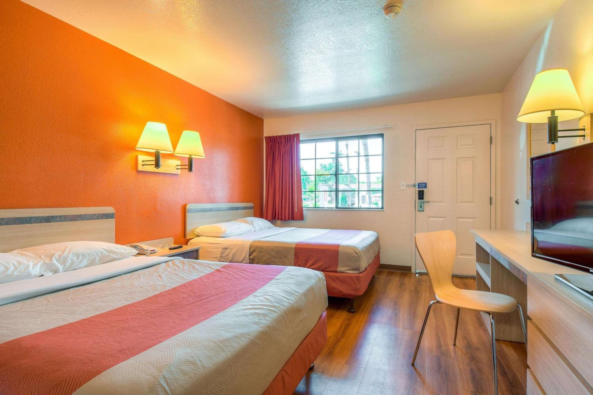Motel 6-Pomona, CA - Los Angeles gallery photo in Pomona, CA — image 27