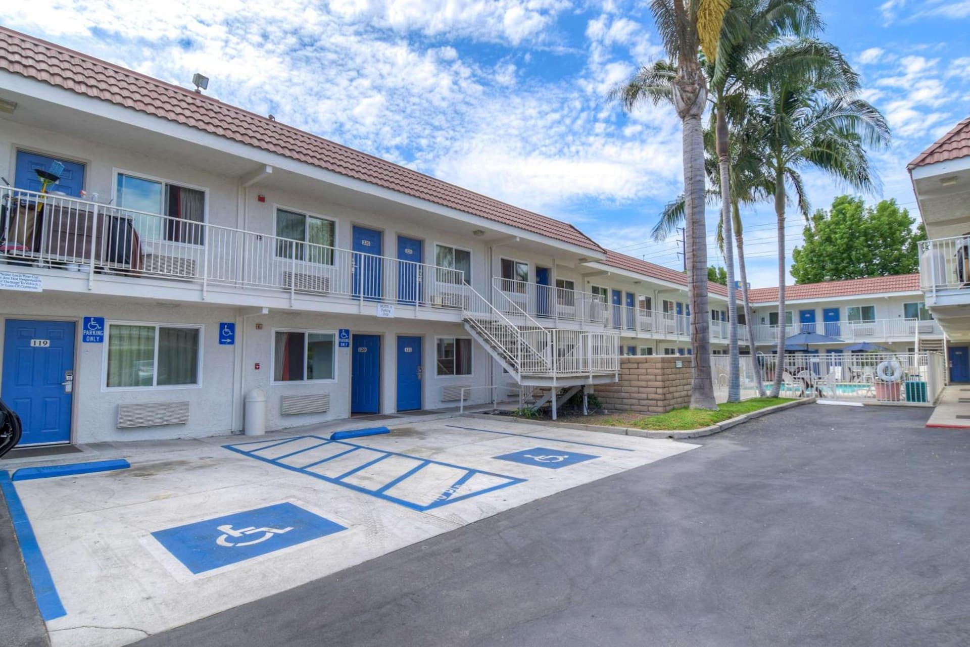 Motel 6-Costa Mesa, CA gallery photo in Costa Mesa, CA — image 18