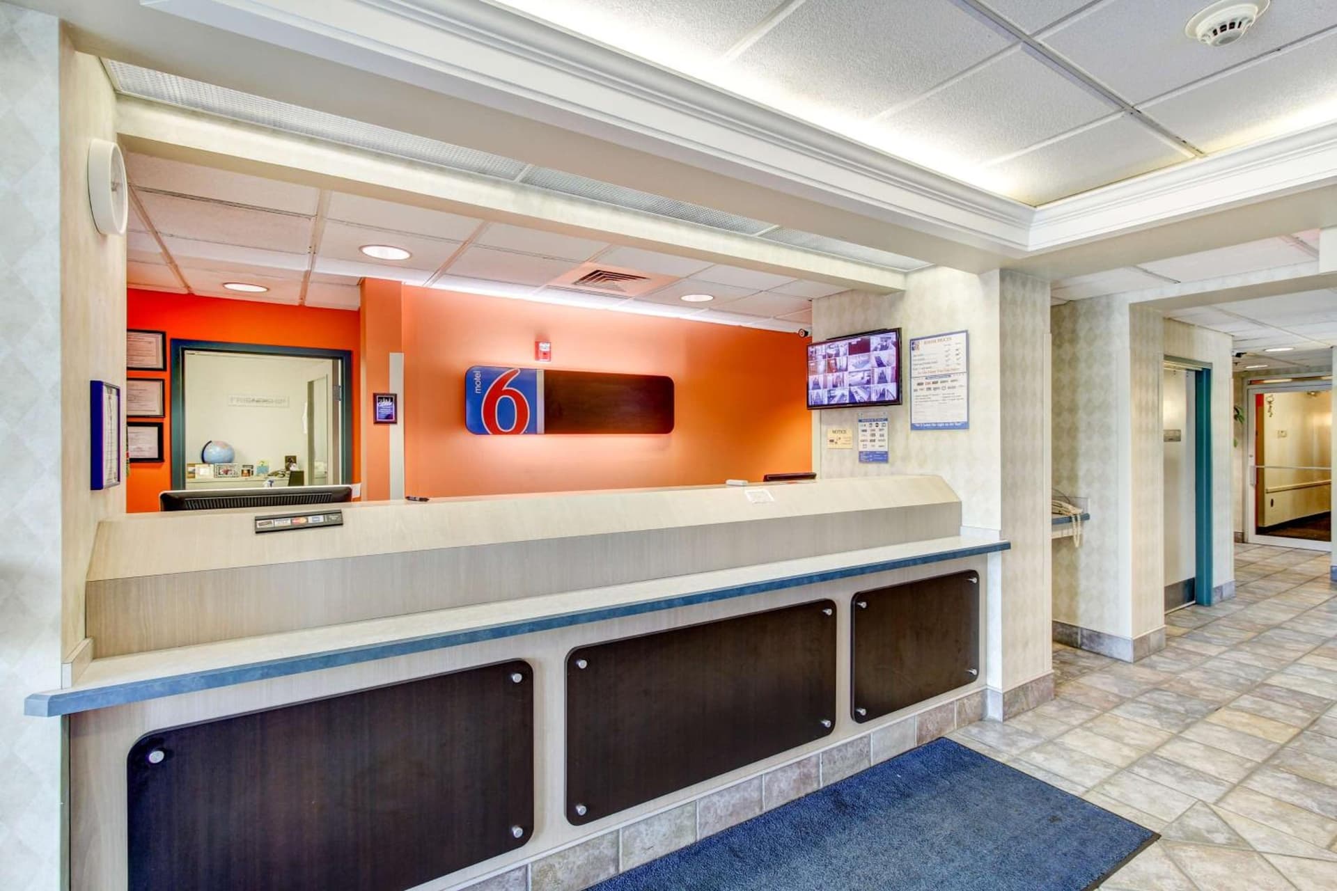 Motel 6-Medina, OH - Cleveland gallery photo in Medina, OH — image 17