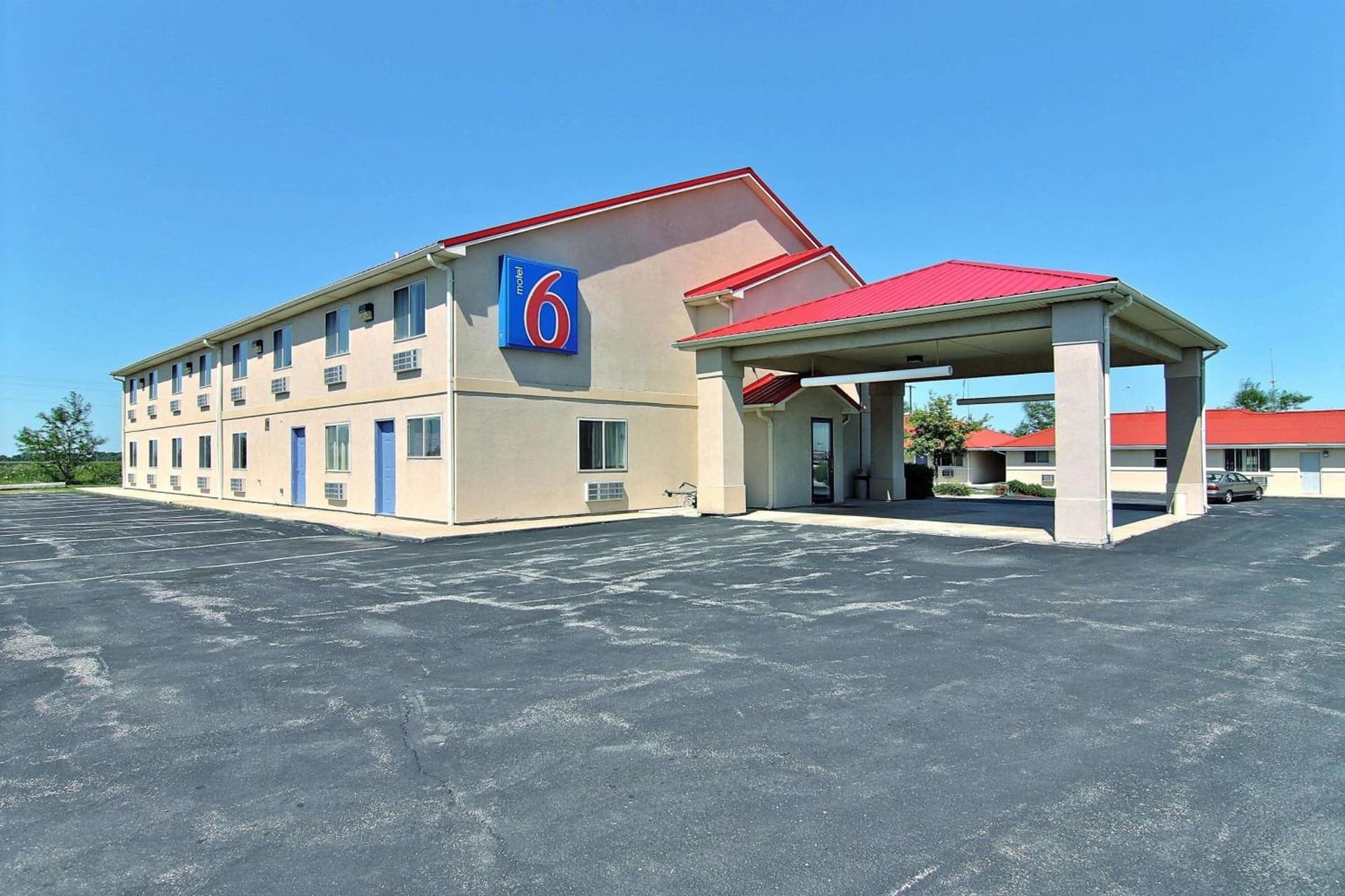 Motel 6-Gilman, IL featured exterior or lobby in Gilman, IL — similar hotel
