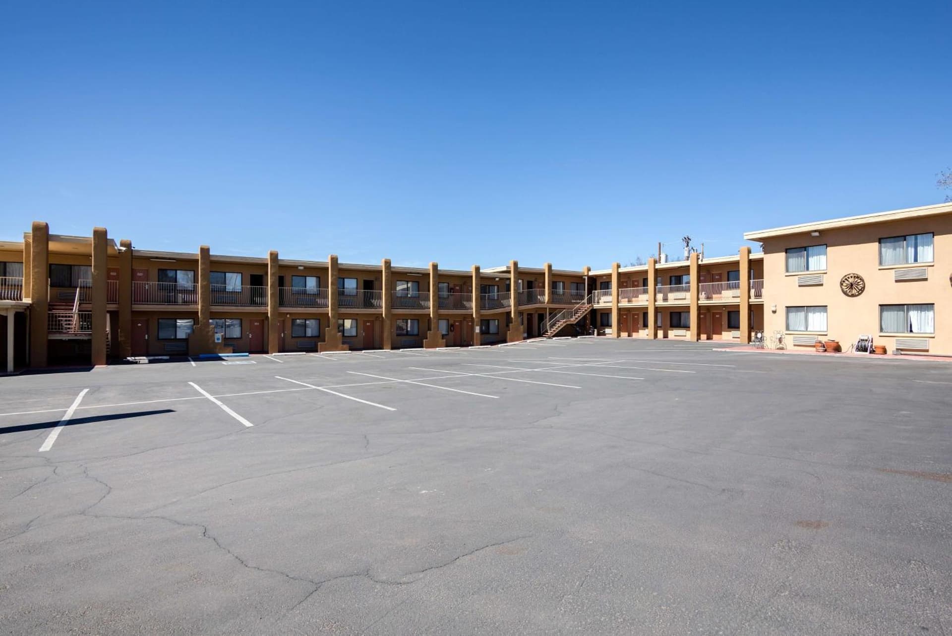 Motel 6-Santa Fe, NM - Downtown gallery photo in Santa Fe, NM — image 60