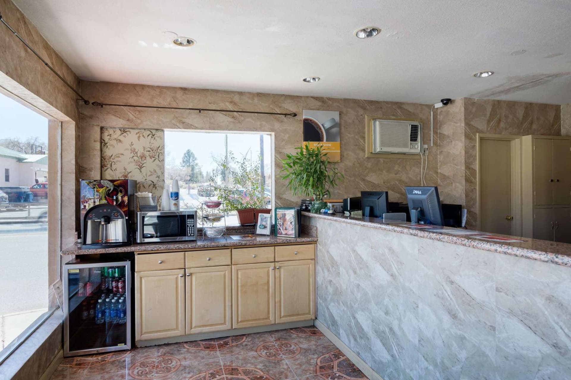 Motel 6-Santa Fe, NM - Downtown gallery photo in Santa Fe, NM — image 36