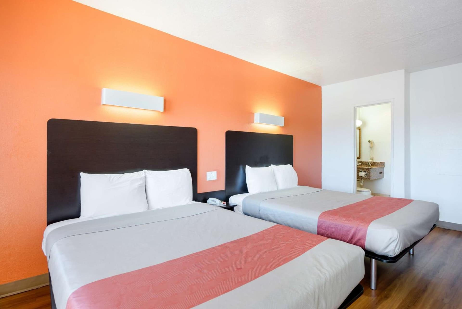 Motel 6-Santa Fe, NM - Downtown gallery photo in Santa Fe, NM — image 54