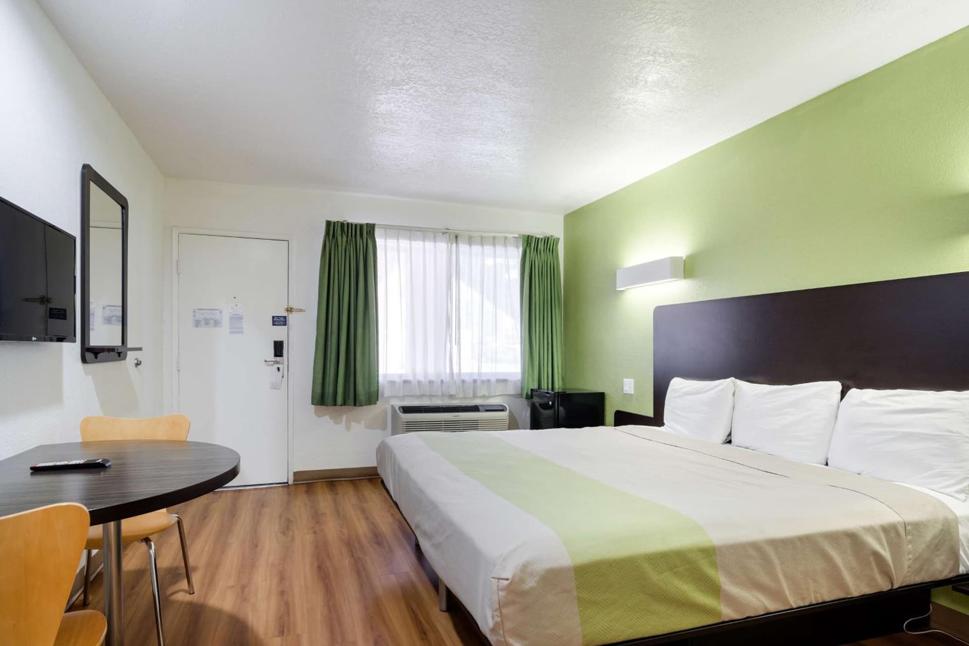 Motel 6-Santa Fe, NM - Downtown gallery photo in Santa Fe, NM — image 45