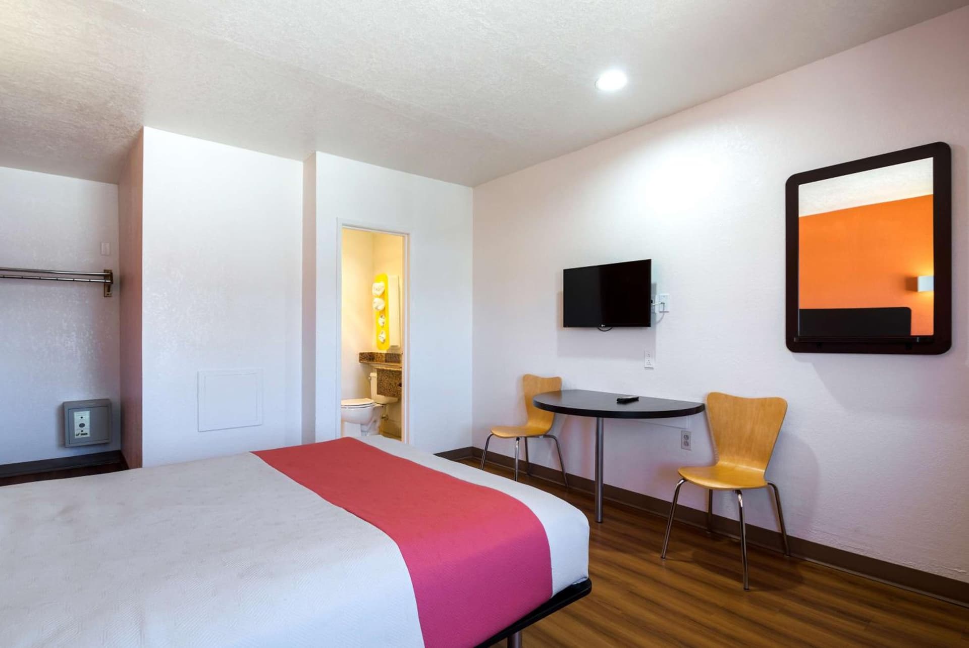 Motel 6-Santa Fe, NM - Downtown gallery photo in Santa Fe, NM — image 55