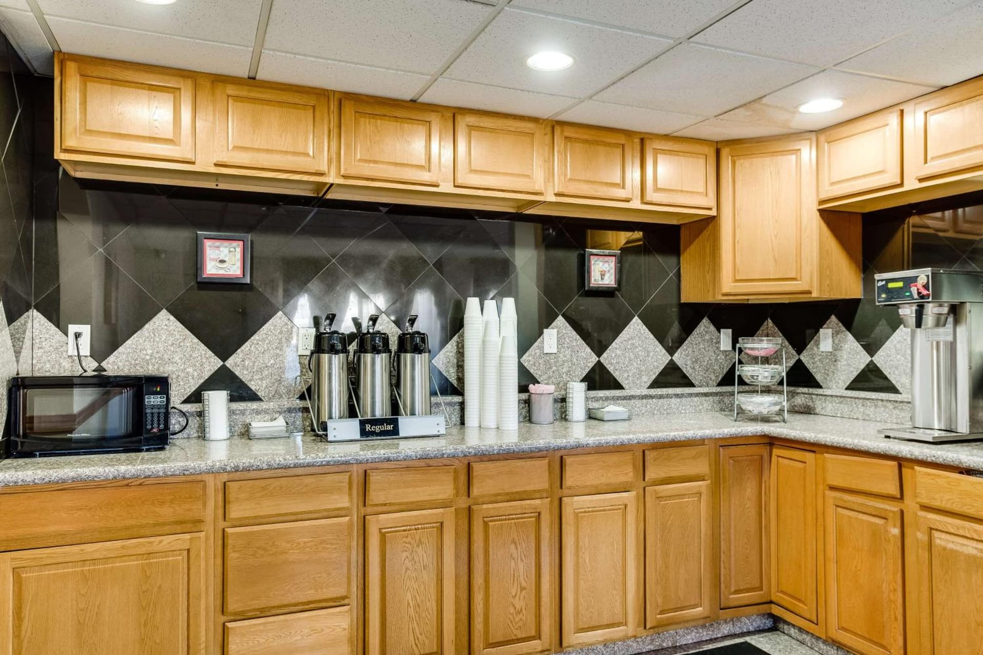 Motel 6-El Paso, TX - West gallery photo in El Paso, TX — image 36