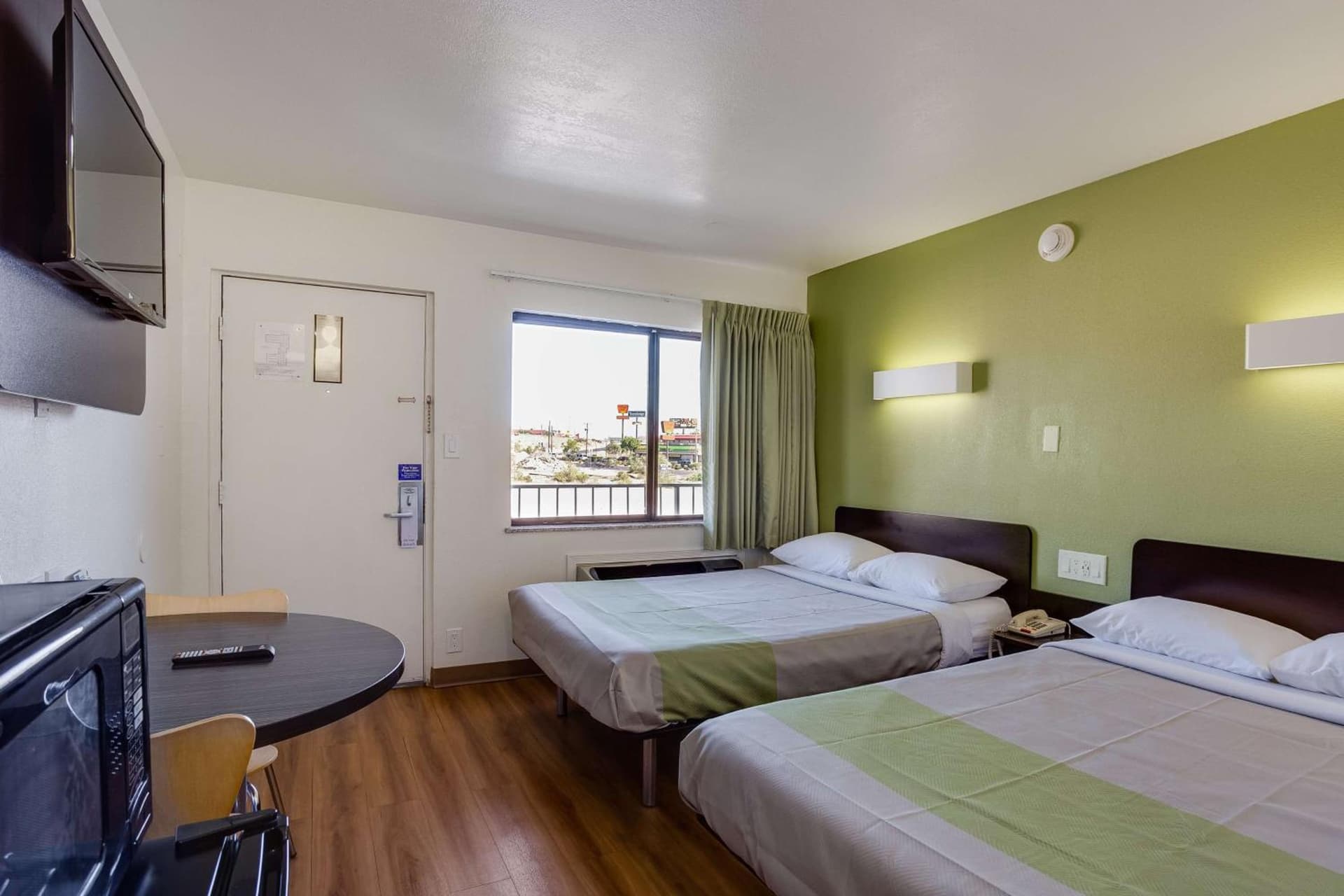 Motel 6-El Paso, TX - West gallery photo in El Paso, TX — image 45