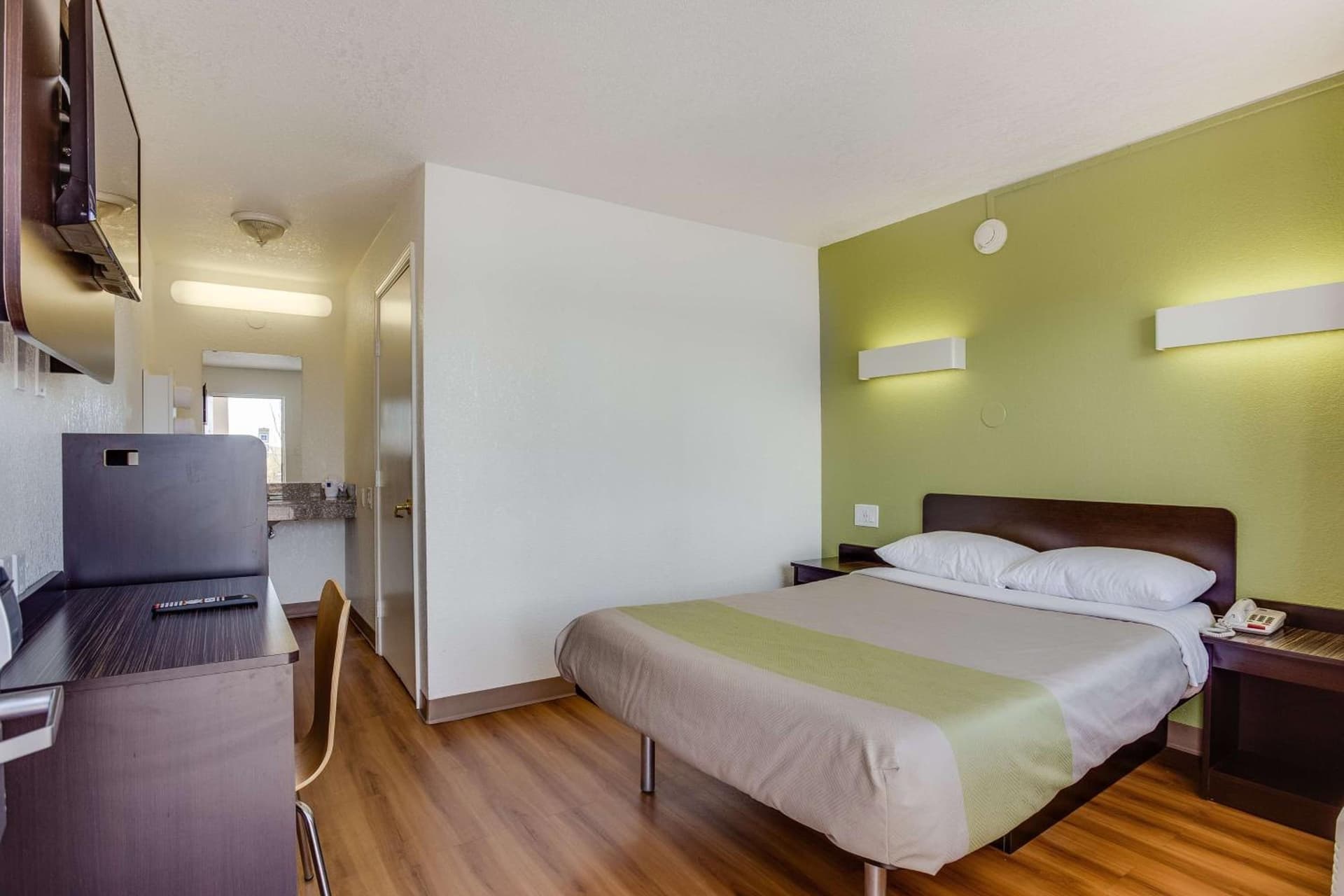 Motel 6-El Paso, TX - West gallery photo in El Paso, TX — image 48