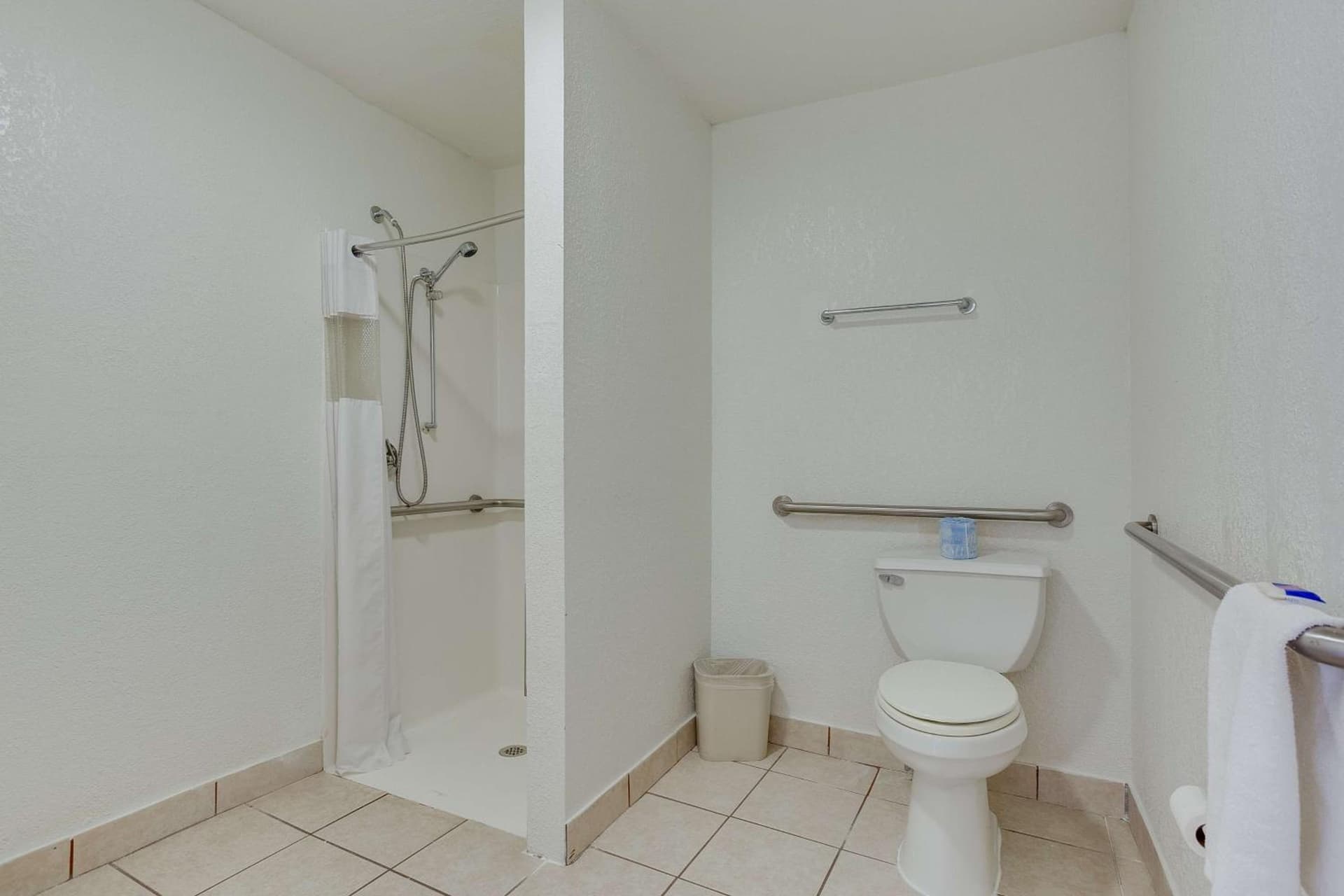 Motel 6-El Paso, TX - West gallery photo in El Paso, TX — image 26