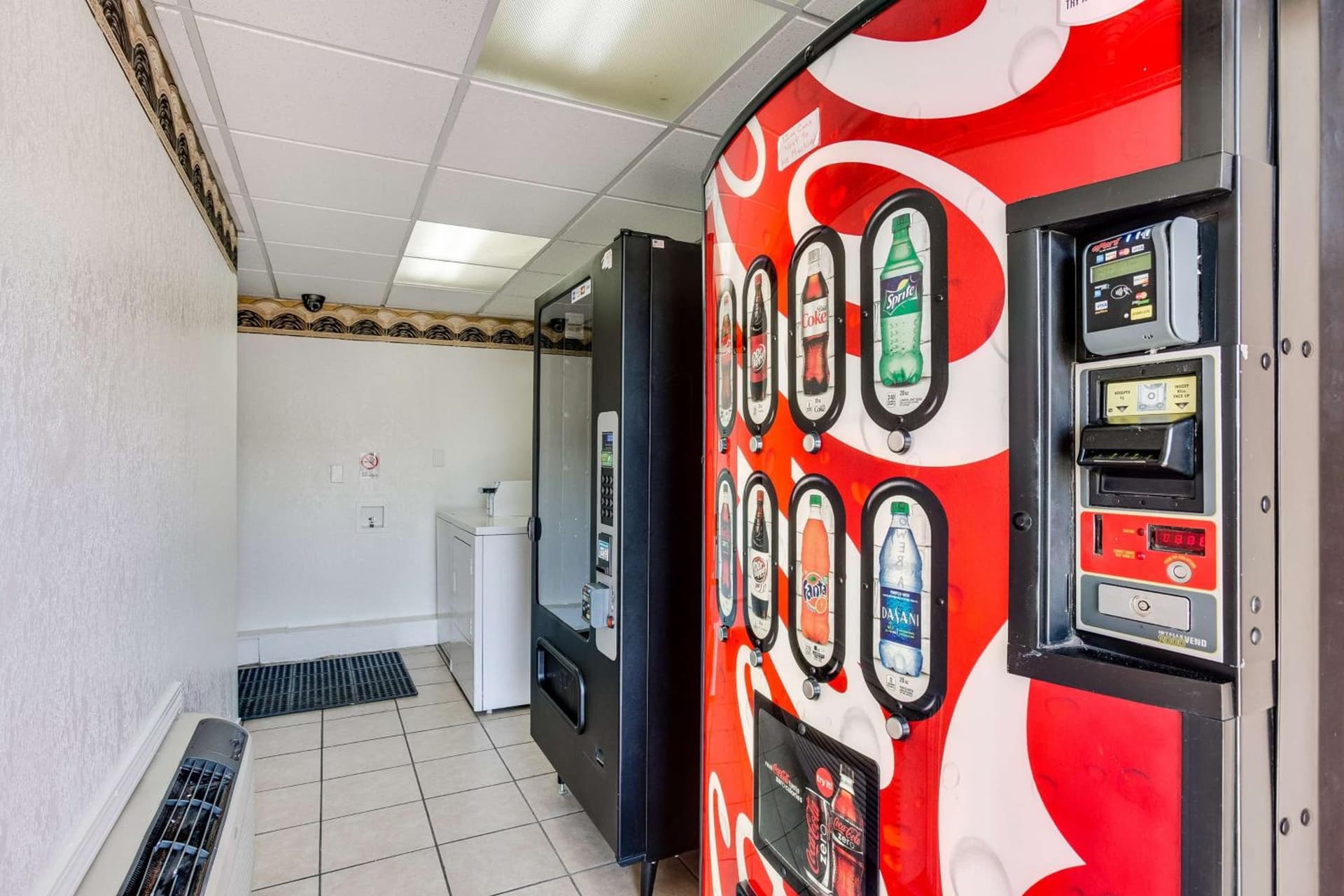 Motel 6-El Paso, TX - West gallery photo in El Paso, TX — image 30