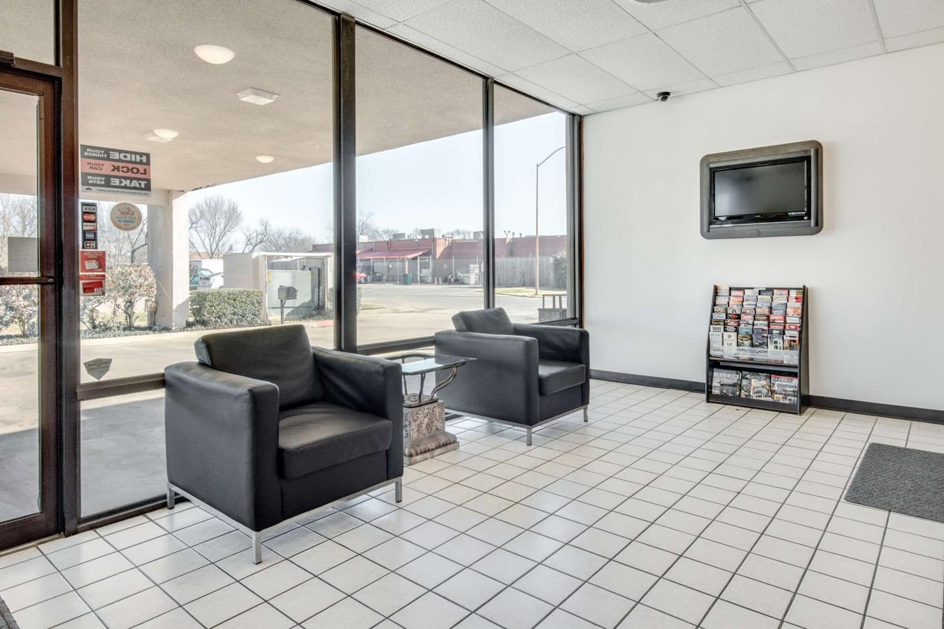 Motel 6-Longview, TX - North interior in Longview, TX — gallery photo 2
