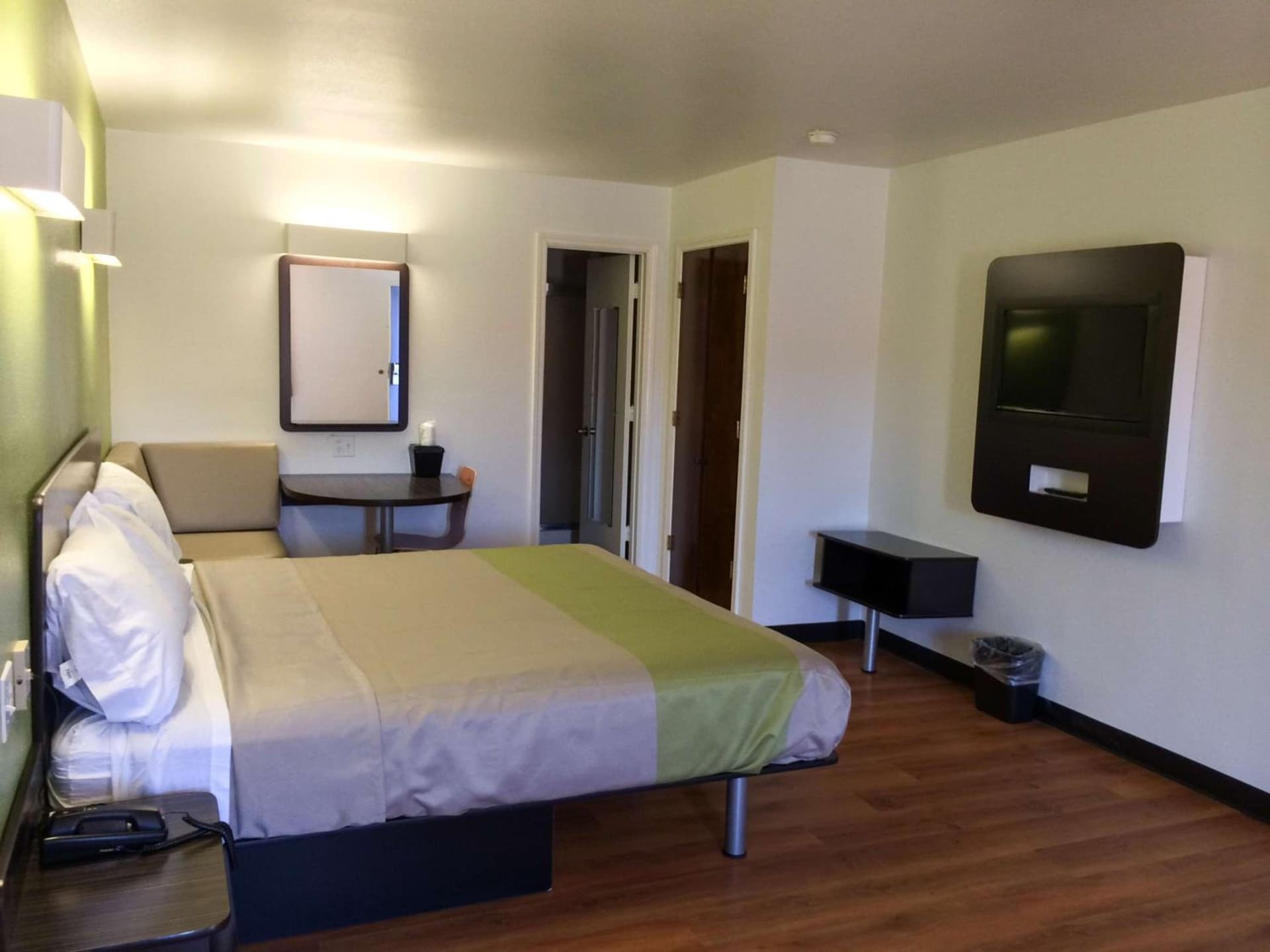 Motel 6-Longview, TX - North gallery photo in Longview, TX — image 36