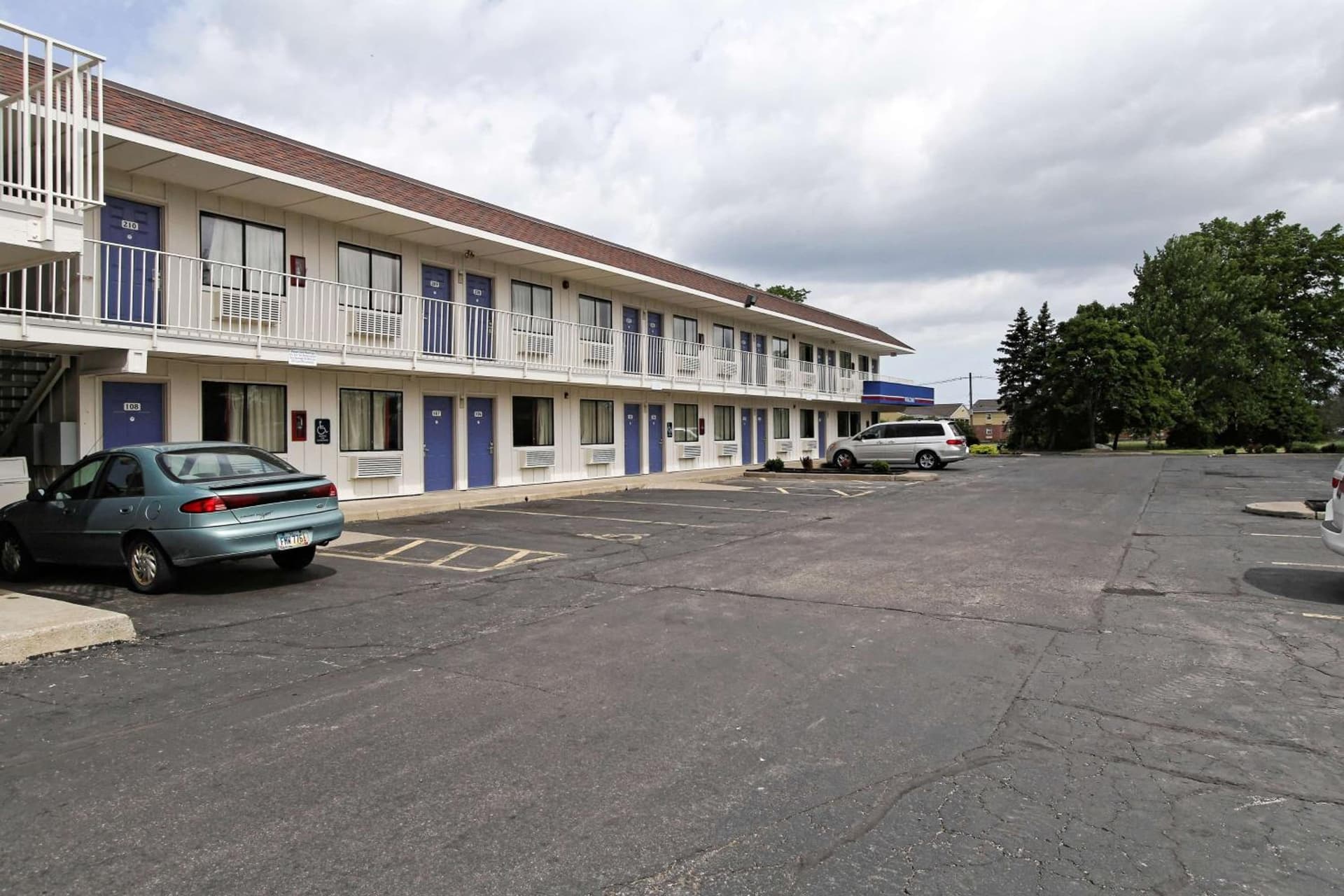 Motel 6-Amherst, OH - Cleveland West - Lorain gallery photo in Amherst, OH — image 4