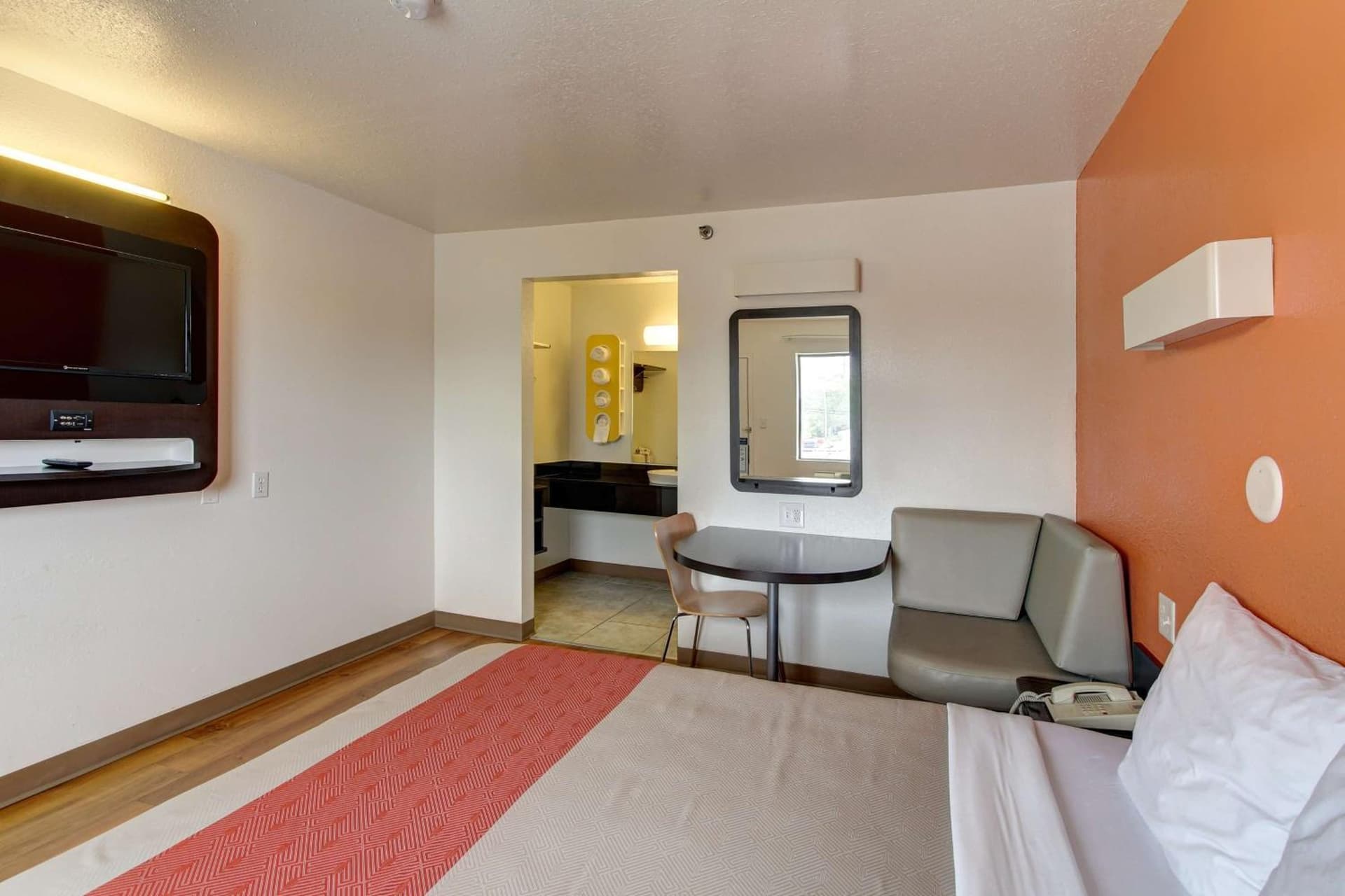 Motel 6-Amherst, OH - Cleveland West - Lorain gallery photo in Amherst, OH — image 20