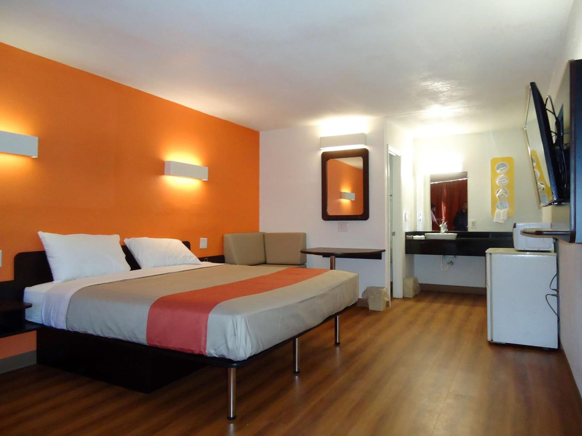 Motel 6-Connellys Springs, NC gallery photo in Hickory, NC — image 25