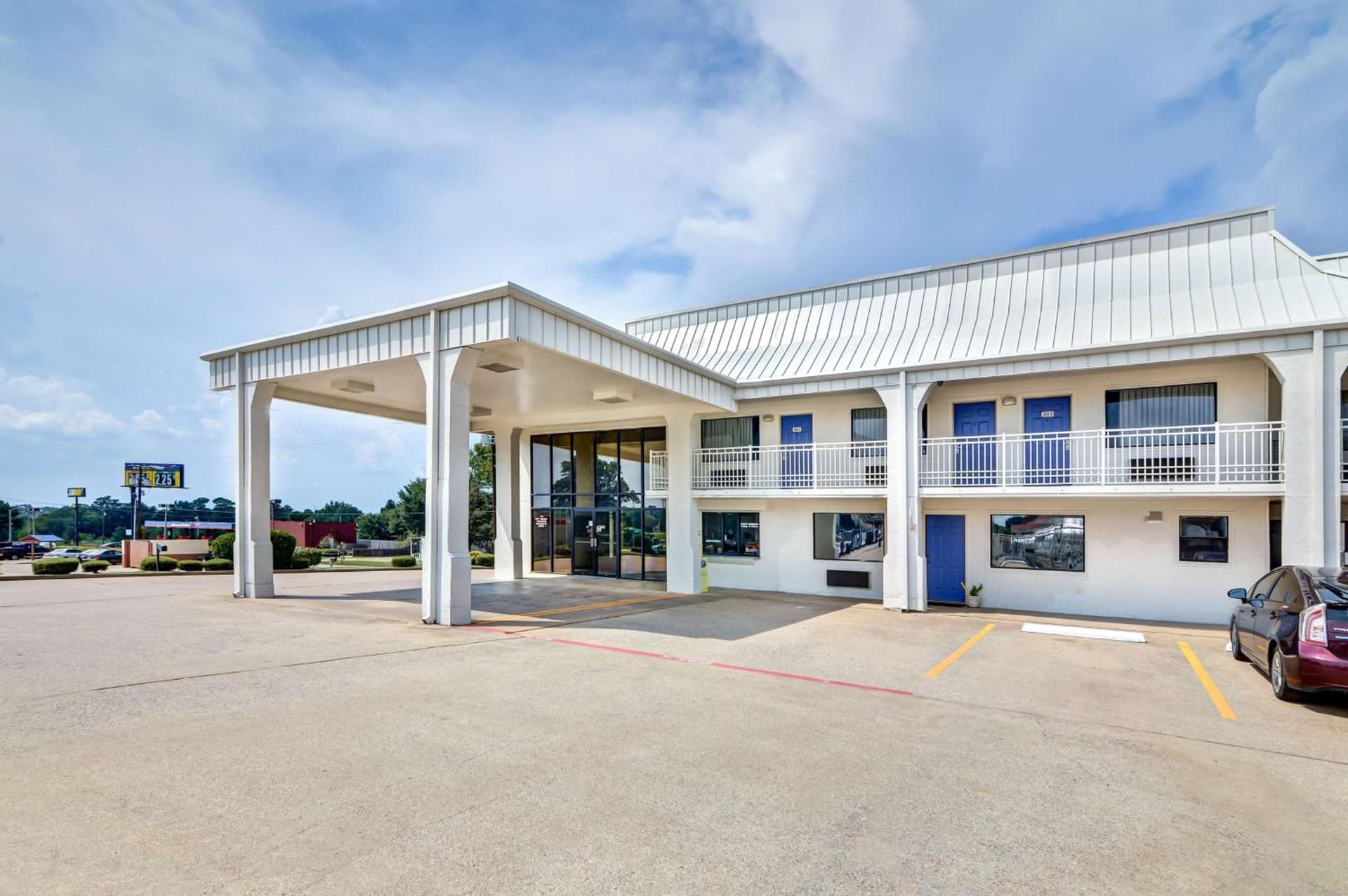 Motel 6-Lindale, TX property views in Lindale, TX — gallery photo 3