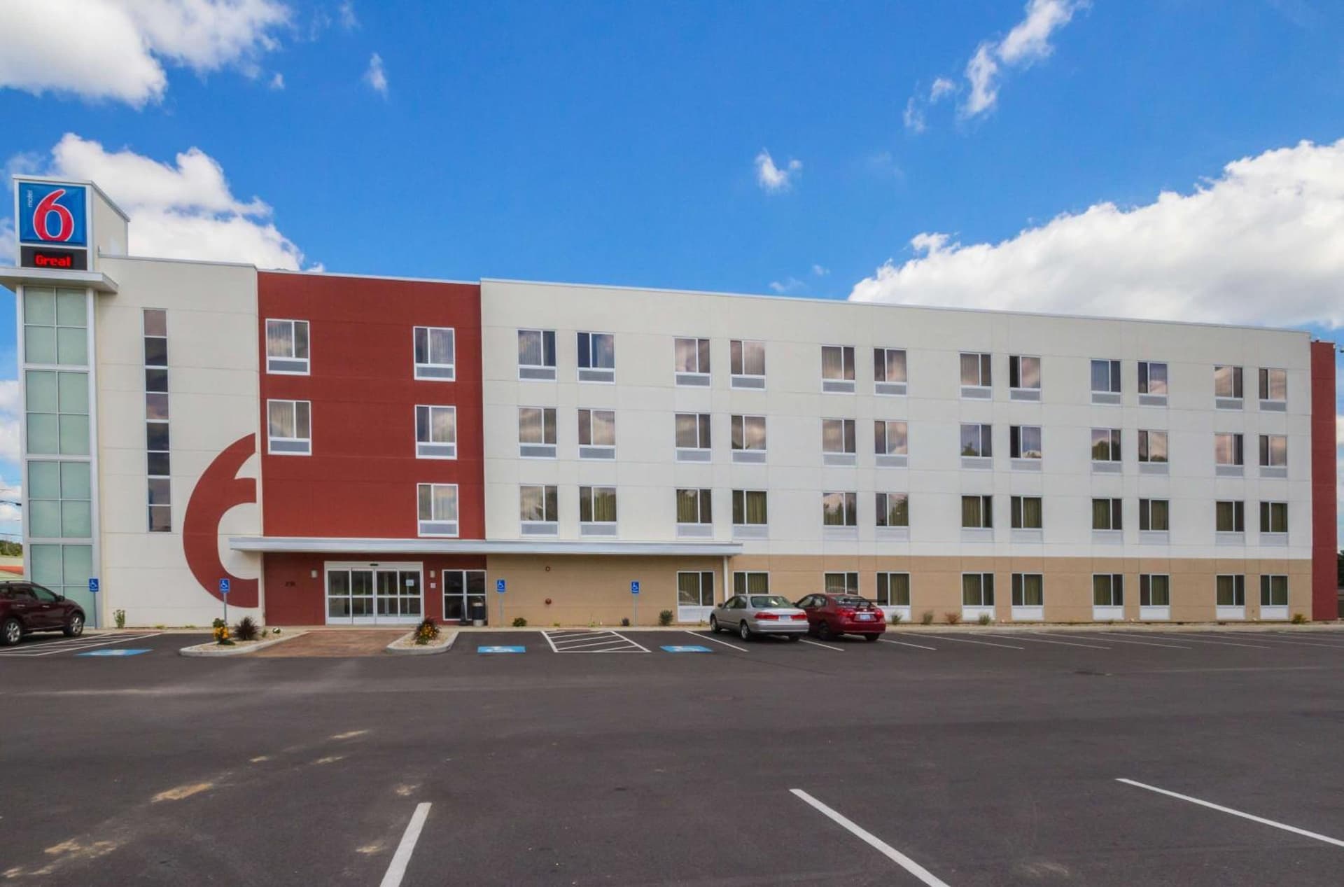 Days Inn by Wyndham South Bend/Notre Dame gallery photo in South Bend, IN — image 20