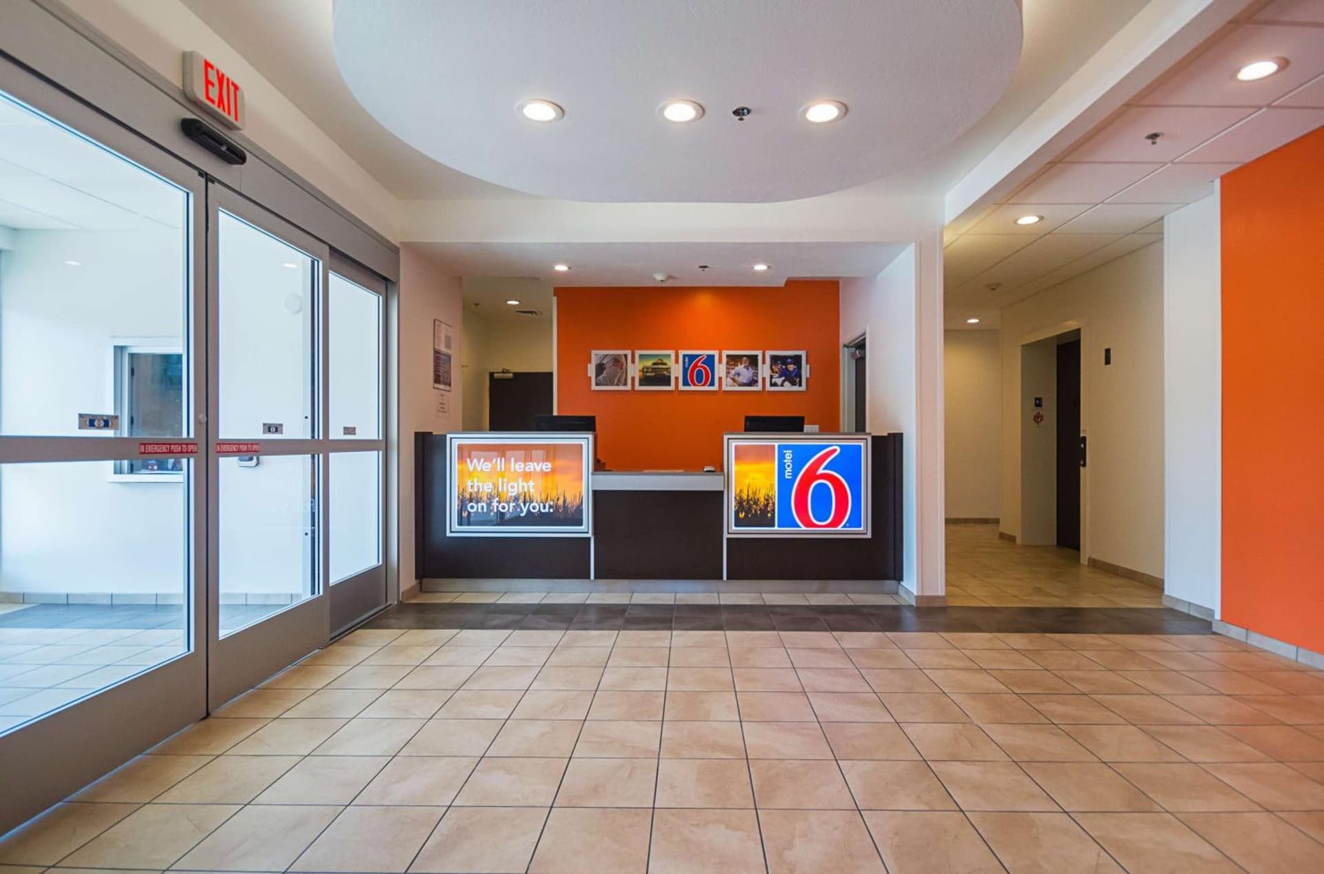 Days Inn by Wyndham South Bend/Notre Dame gallery photo in South Bend, IN — image 19