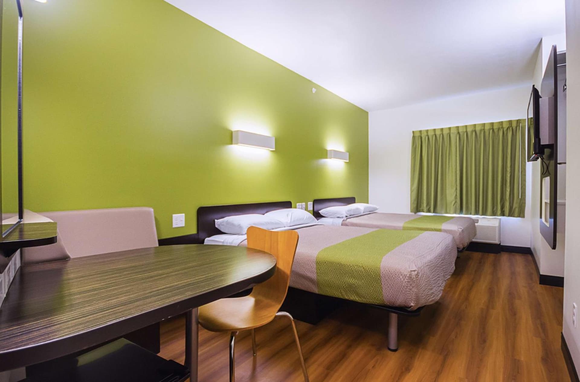 Days Inn by Wyndham South Bend/Notre Dame gallery photo in South Bend, IN — image 7
