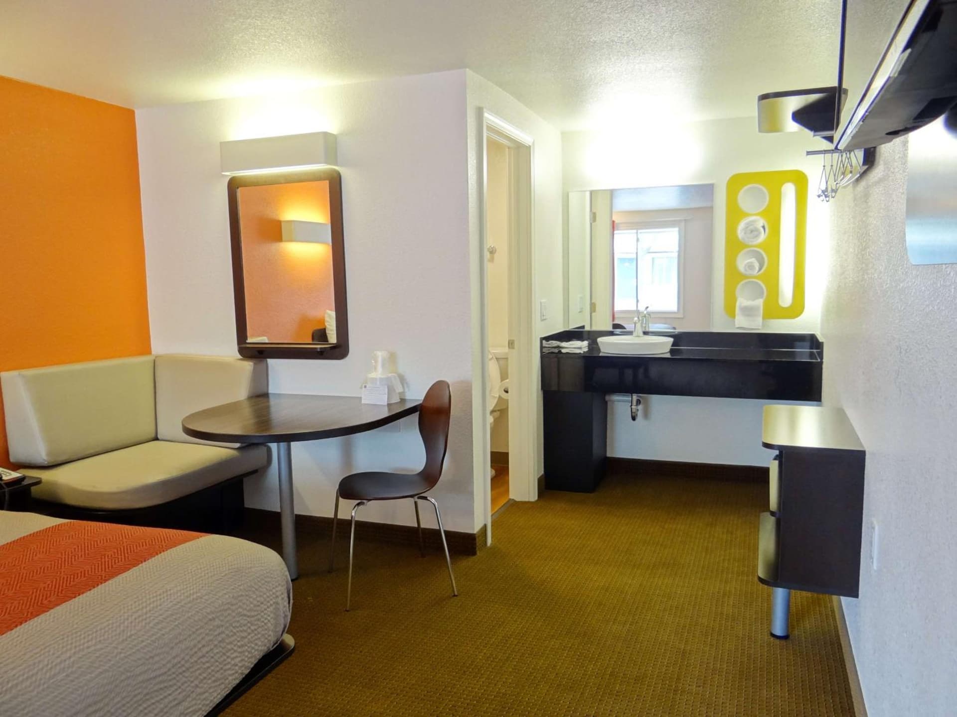 Motel 6-Erie, PA gallery photo in Erie, PA — image 39