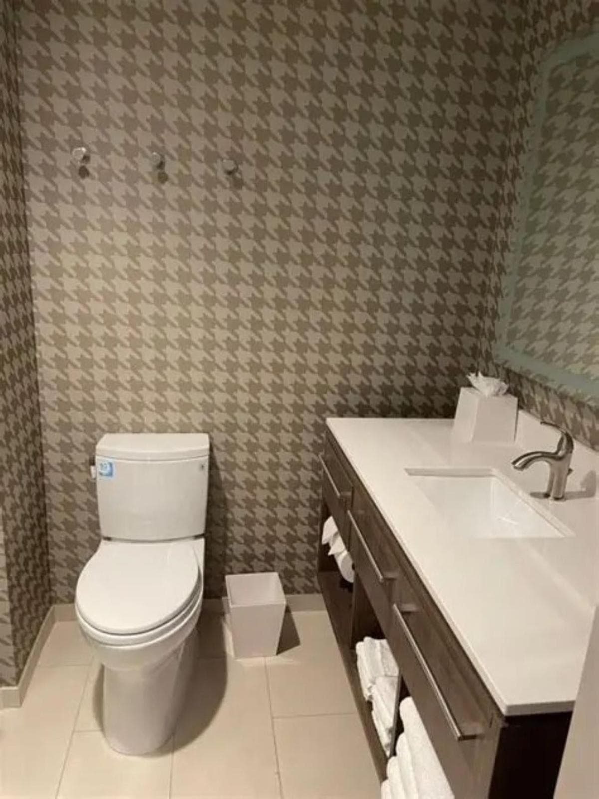 Home2 Suites By Hilton Hayward gallery photo in Hayward, CA — image 9