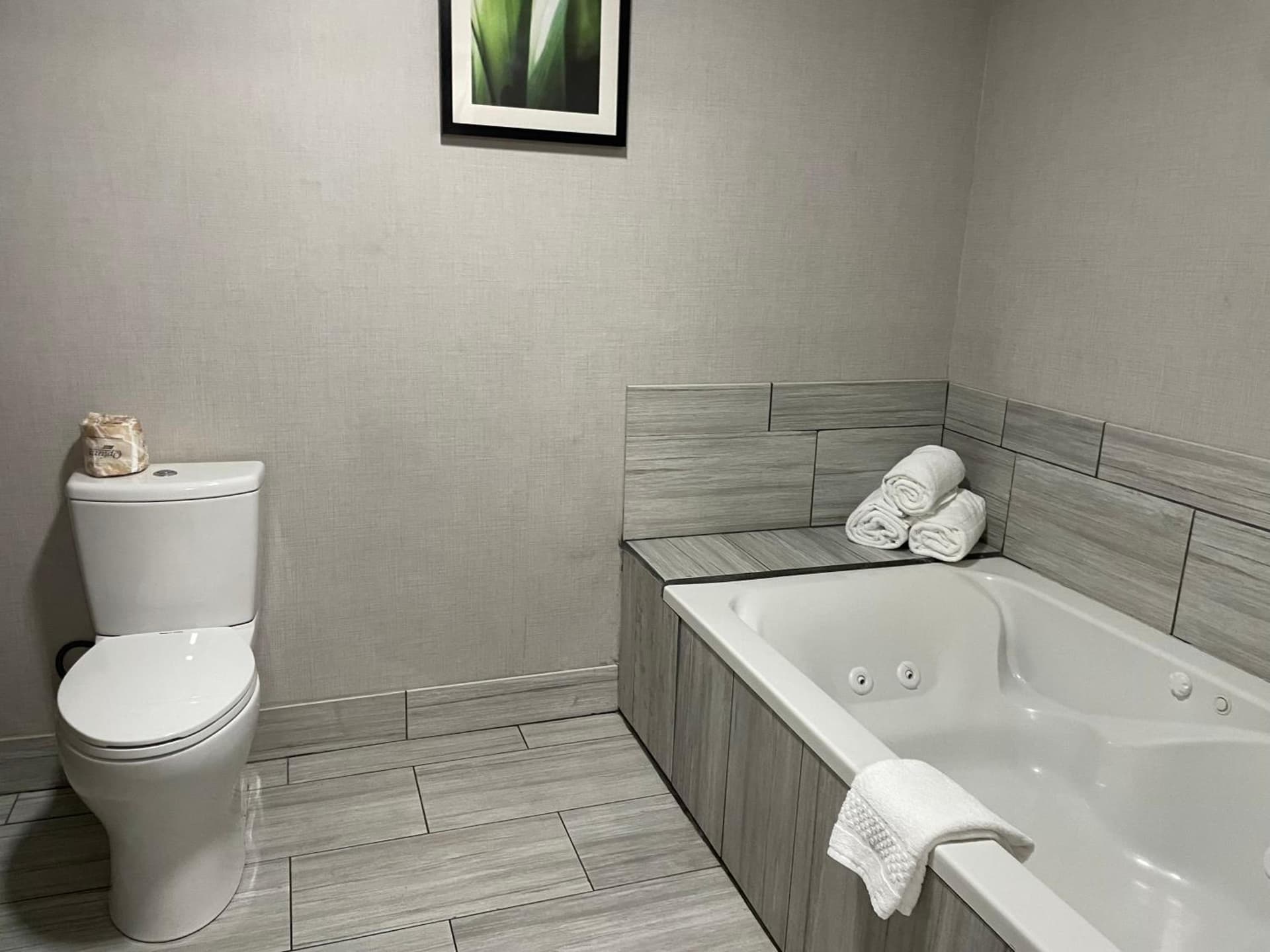 Sisk Hotel property views in Modesto, CA — gallery photo 3