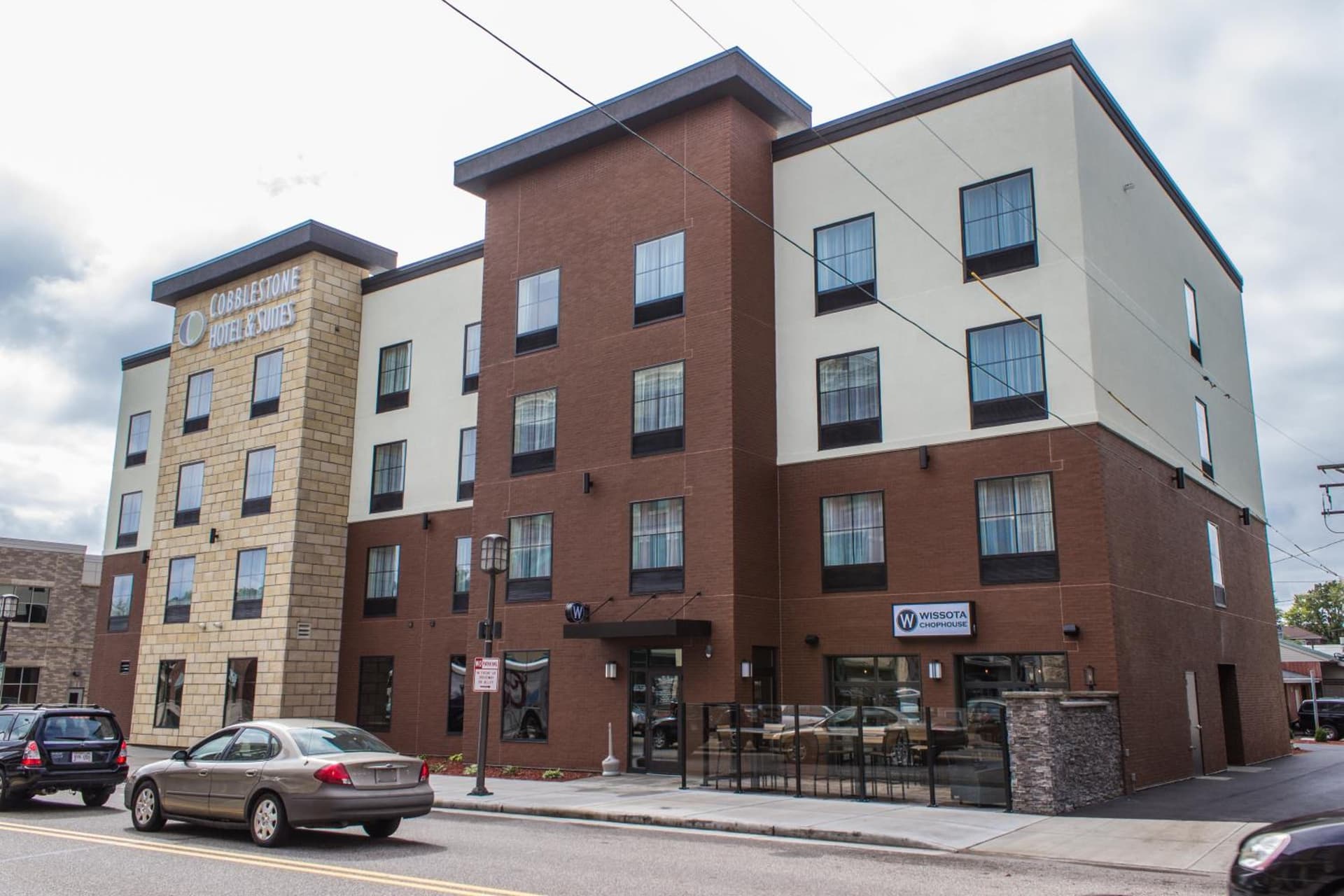 Cobblestone Hotel & Suites - Chippewa Falls gallery photo in Chippewa Falls, WI — image 18