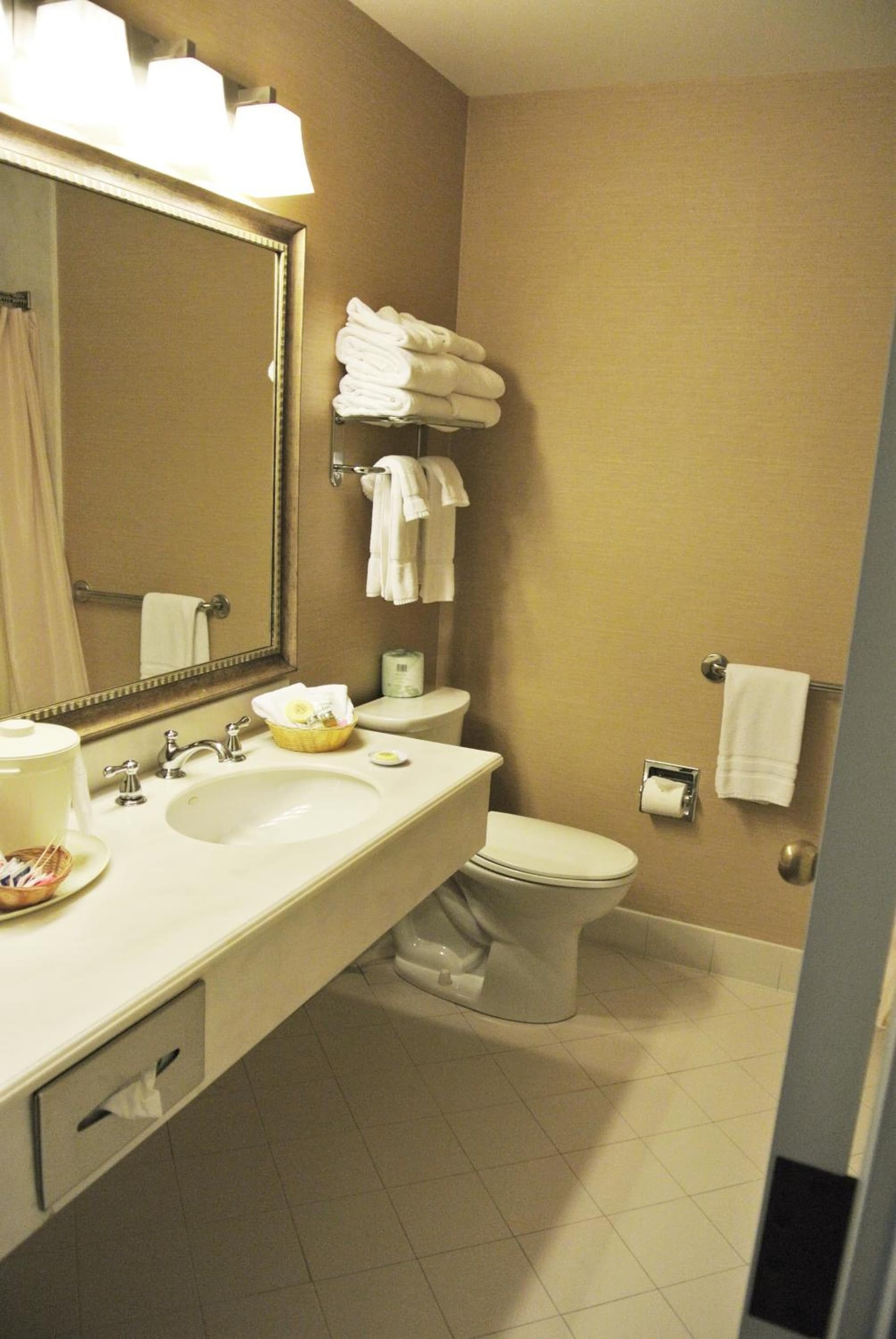 Cow Hollow Inn and Suites gallery photo in San Francisco, CA — image 18