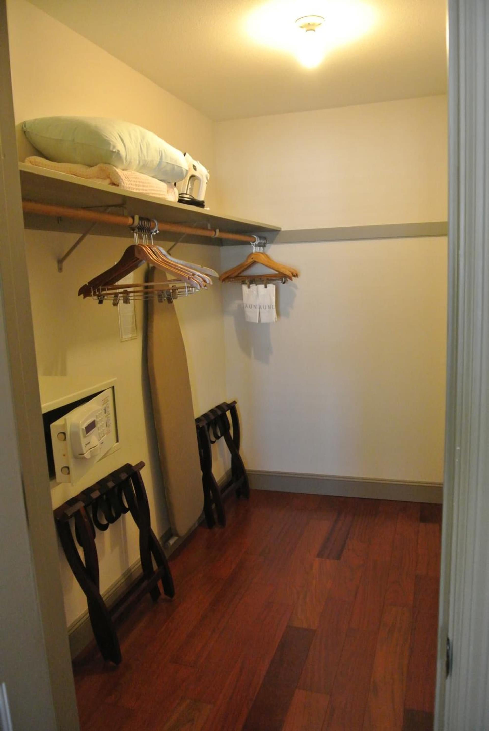 Cow Hollow Inn and Suites gallery photo in San Francisco, CA — image 7