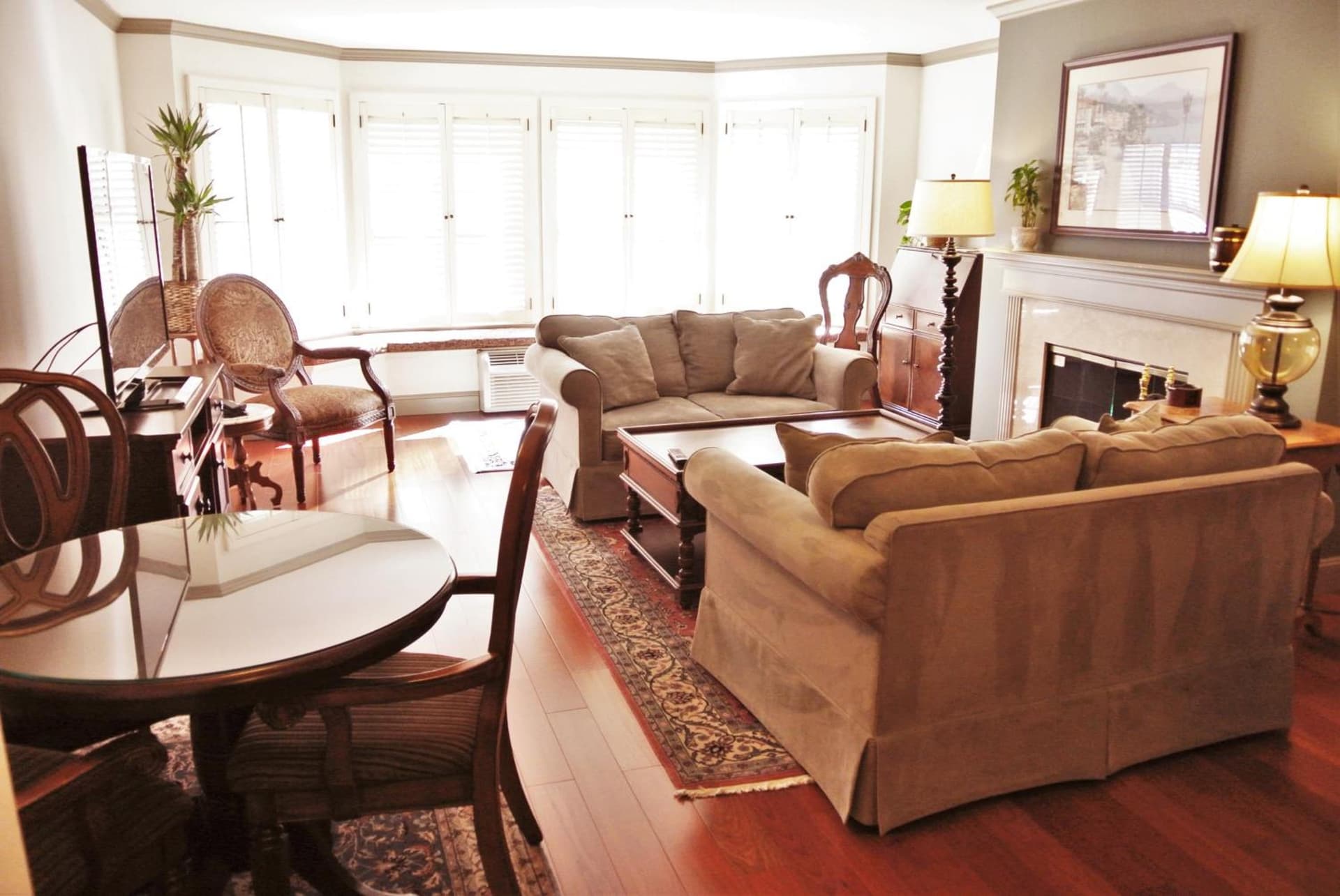 Cow Hollow Inn and Suites gallery photo in San Francisco, CA — image 31