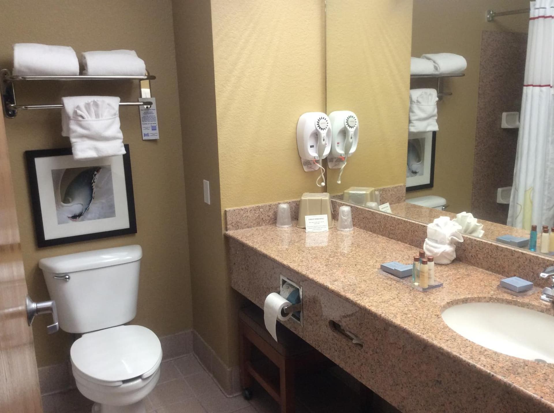Hawthorn Extended Stay by Wyndham Corpus Christi gallery photo in Corpus Christi, TX — image 13