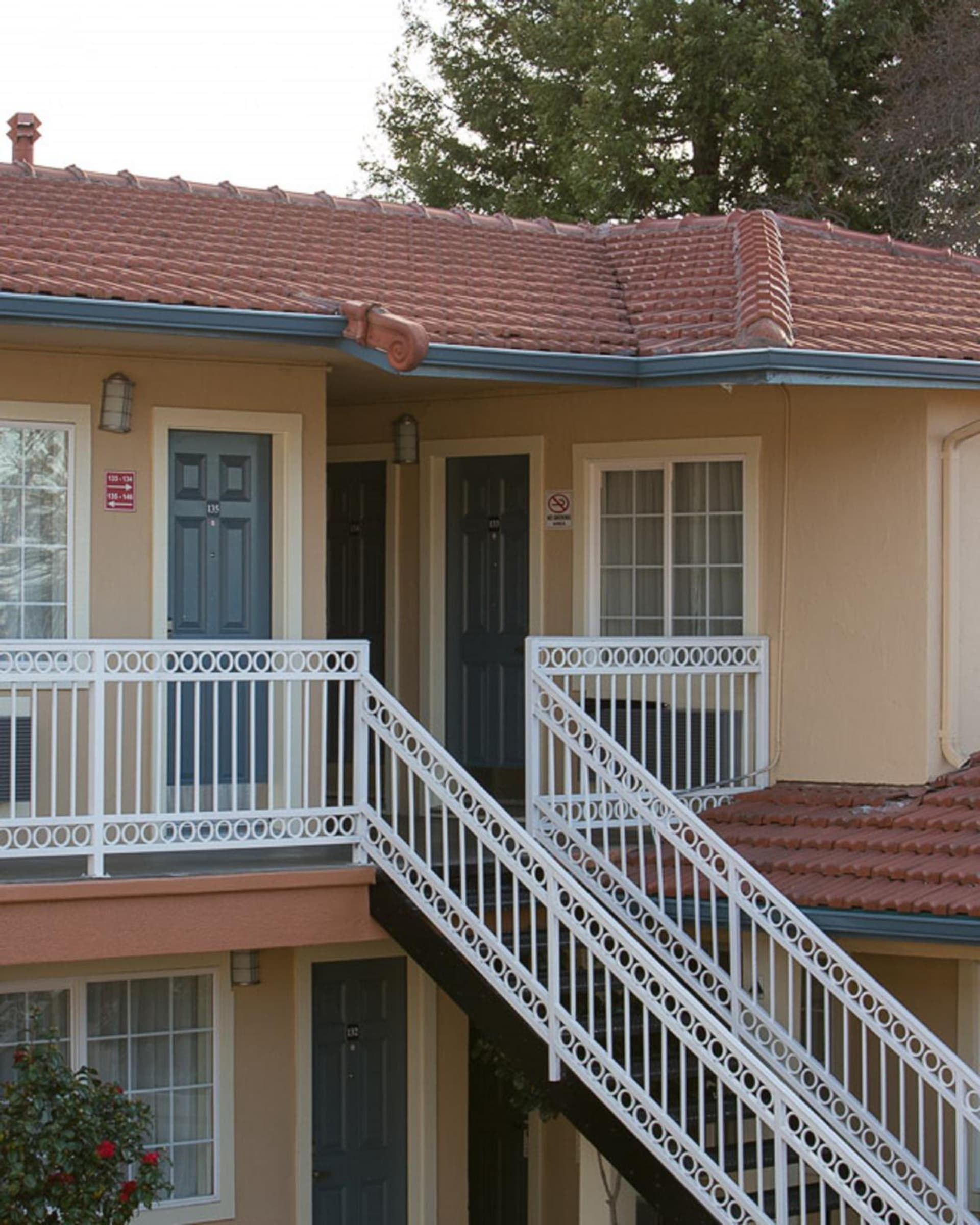 Howard Johnson By Wyndham Berkeley — hotel in Berkeley, California