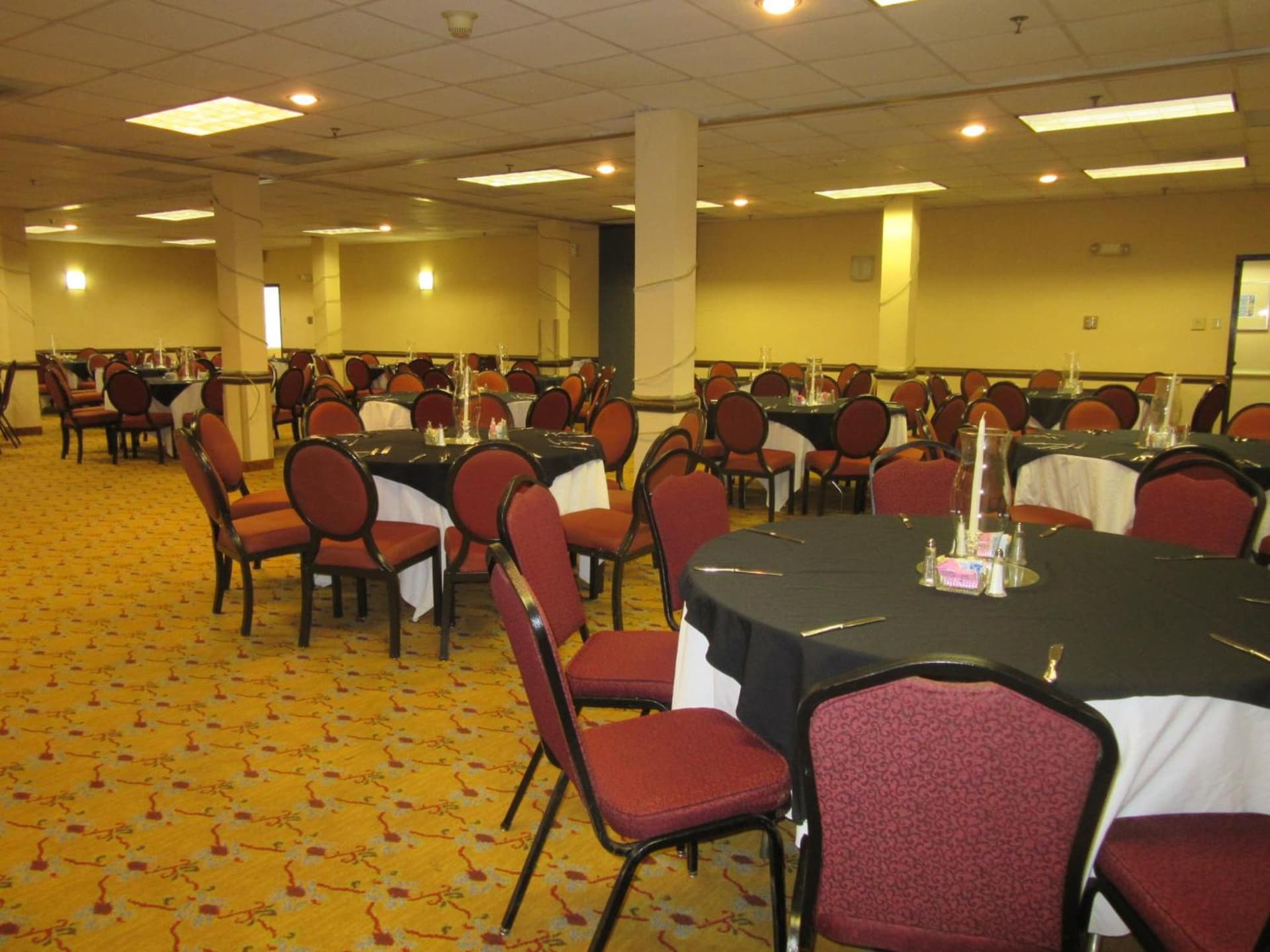 Atrium Hotel and Suites DFW Airport gallery photo in Irving, TX — image 43