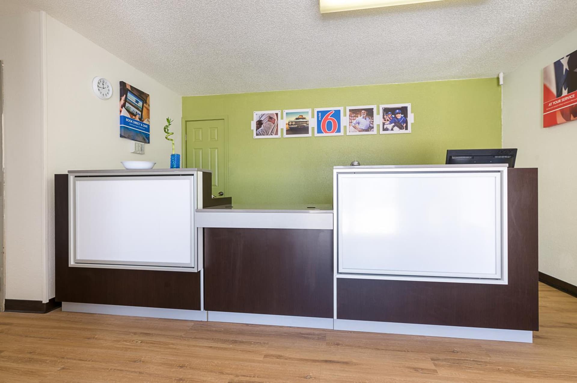Motel 6-New Iberia, LA interior in New Iberia, LA — gallery photo 2