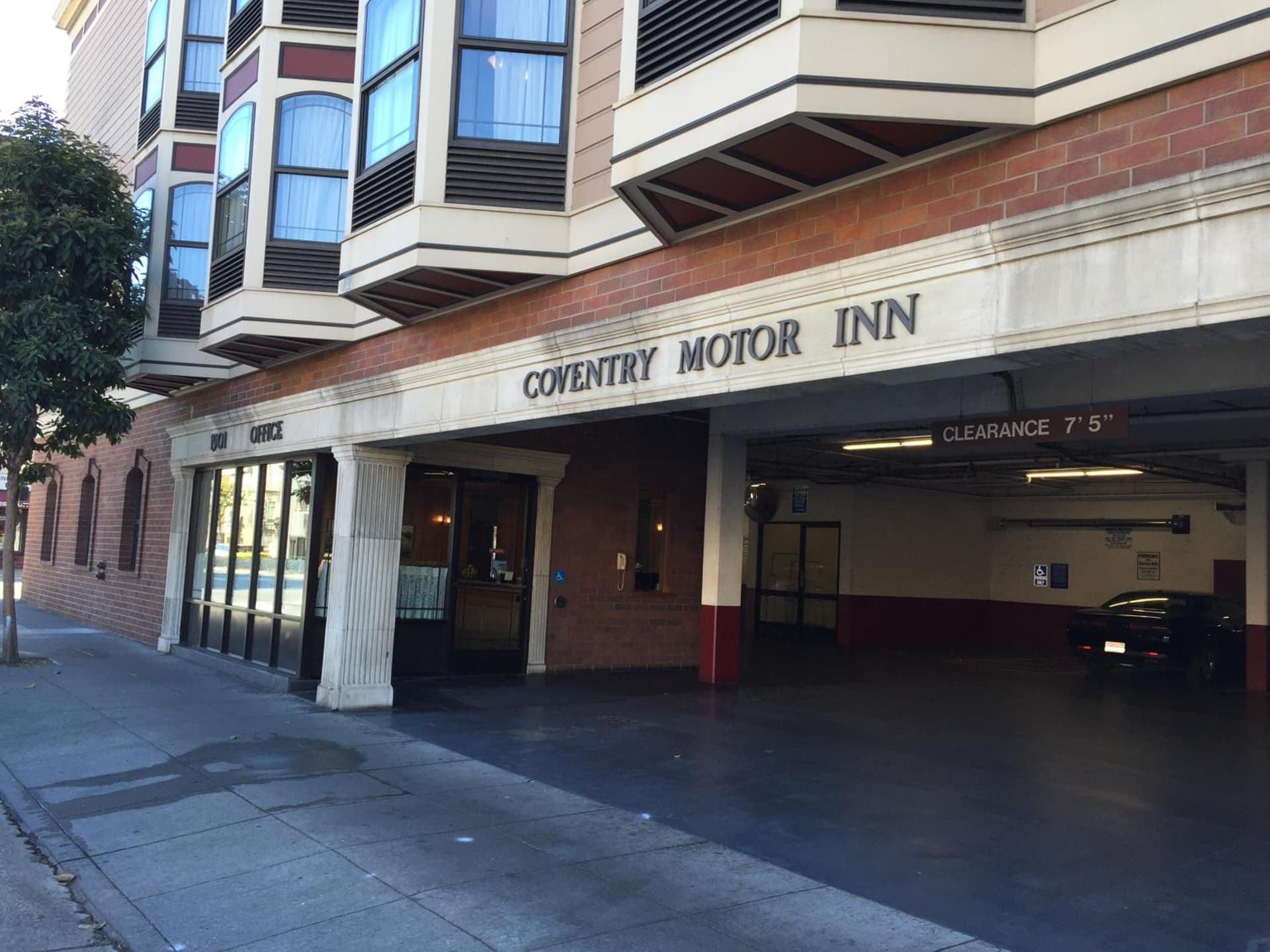 Coventry Motor Inn property views in San Francisco, CA — gallery photo 3