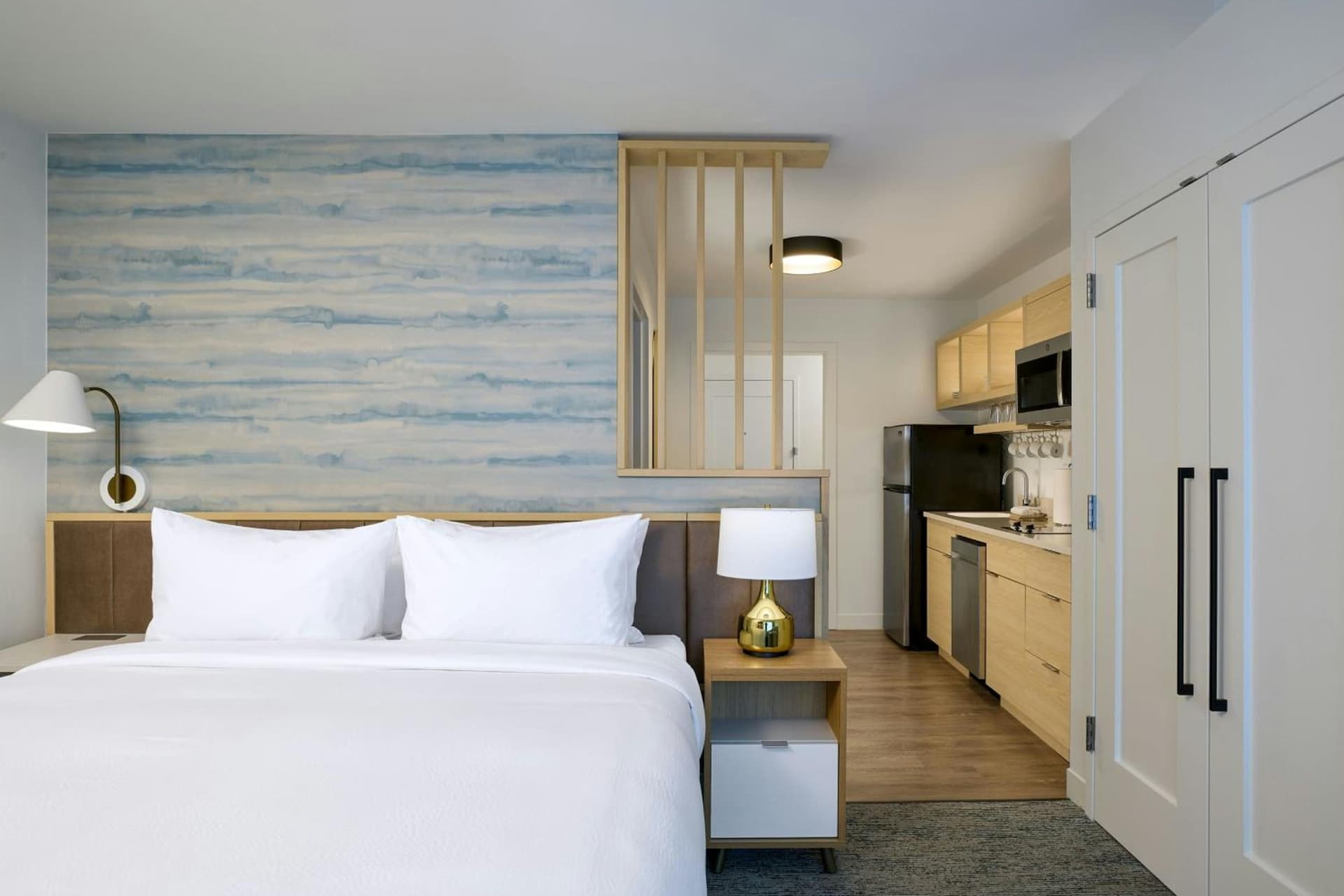 TownePlace Suites by Marriott Hickory interior in Hickory, NC — gallery photo 2