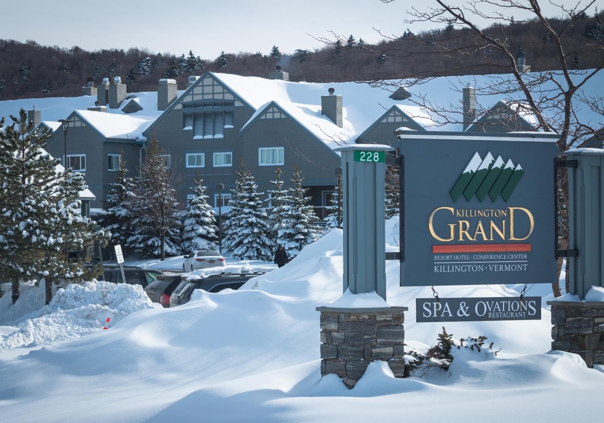 Killington Grand Resort Hotel interior in Killington, VT — gallery photo 2