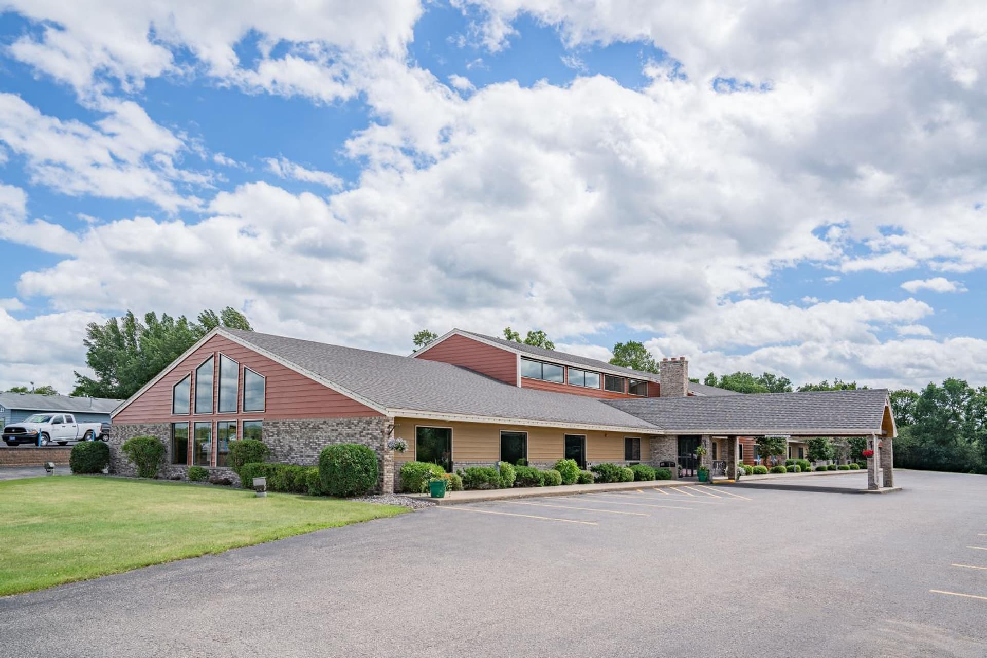AmericInn by Wyndham Detroit Lakes interior in Detroit Lakes, MN — gallery photo 2