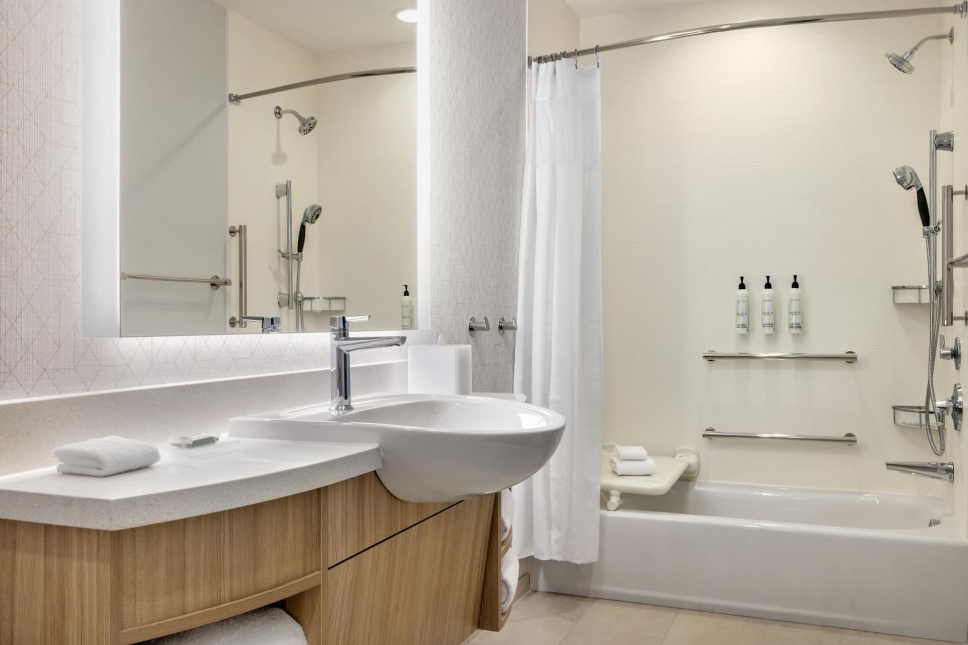 SpringHill Suites by Marriott Orange Beach Gulf Shores property views in Orange Beach, AL — gallery photo 3