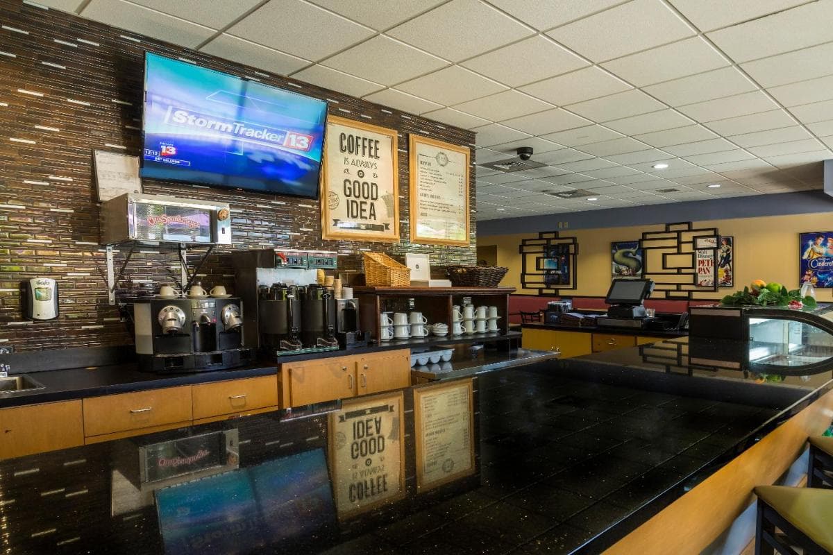 Flamingo Express Hotel property views in Kissimmee, FL — gallery photo 3
