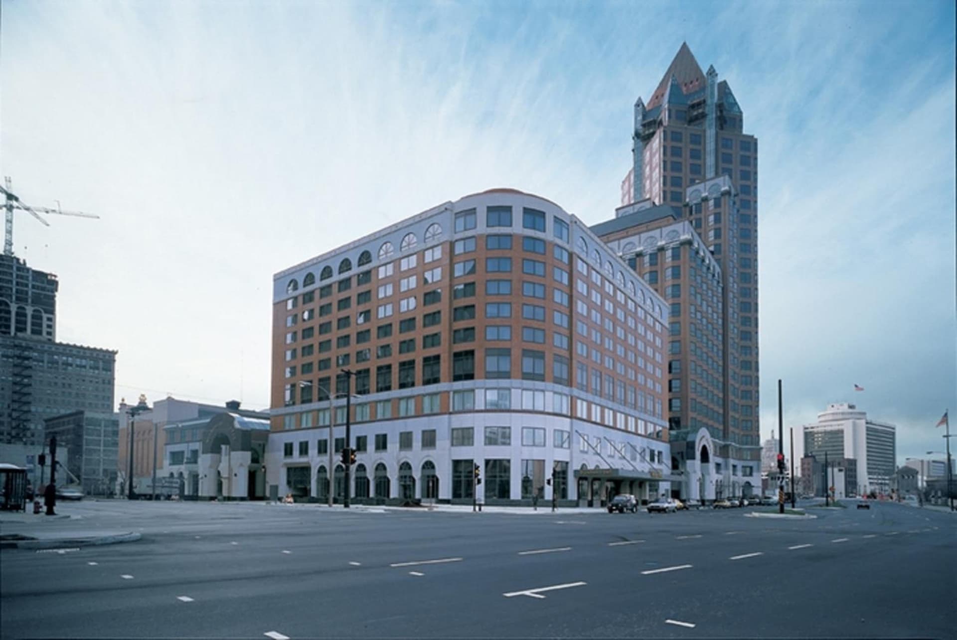 Saint Kate - The Arts Hotel property views in Milwaukee, WI — gallery photo 3
