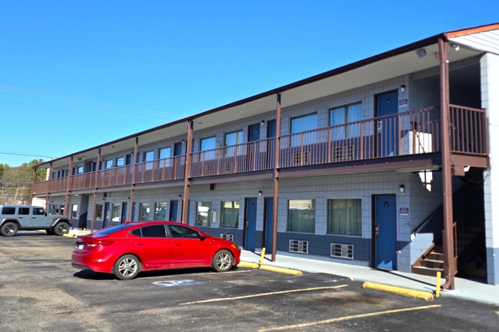 Eagle Inn by Hotel O Richmond Midlothian Turnpike property views in Richmond, VA — gallery photo 3
