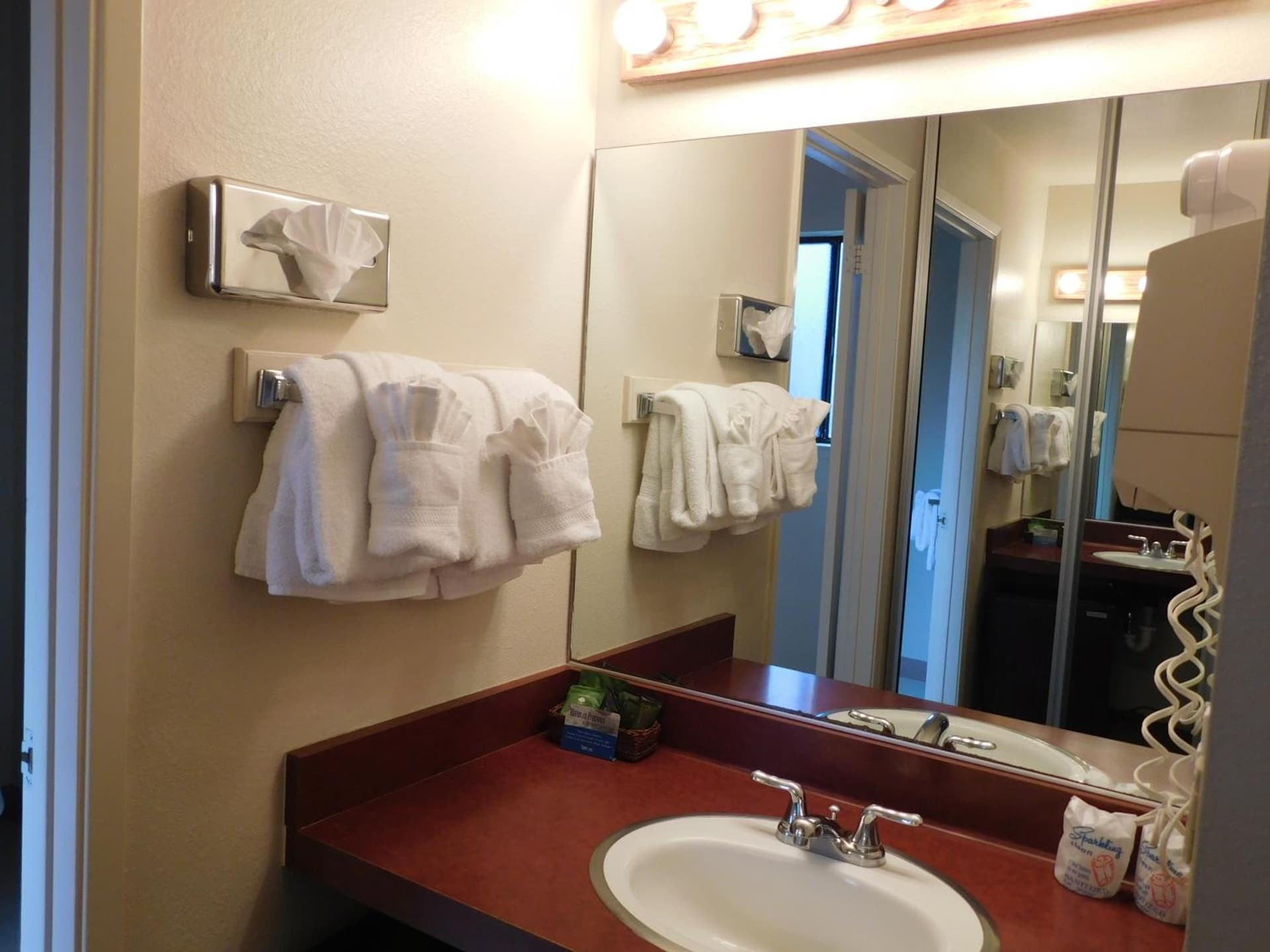 Pacific Gardens Inn gallery photo in Pacific Grove, CA — image 30