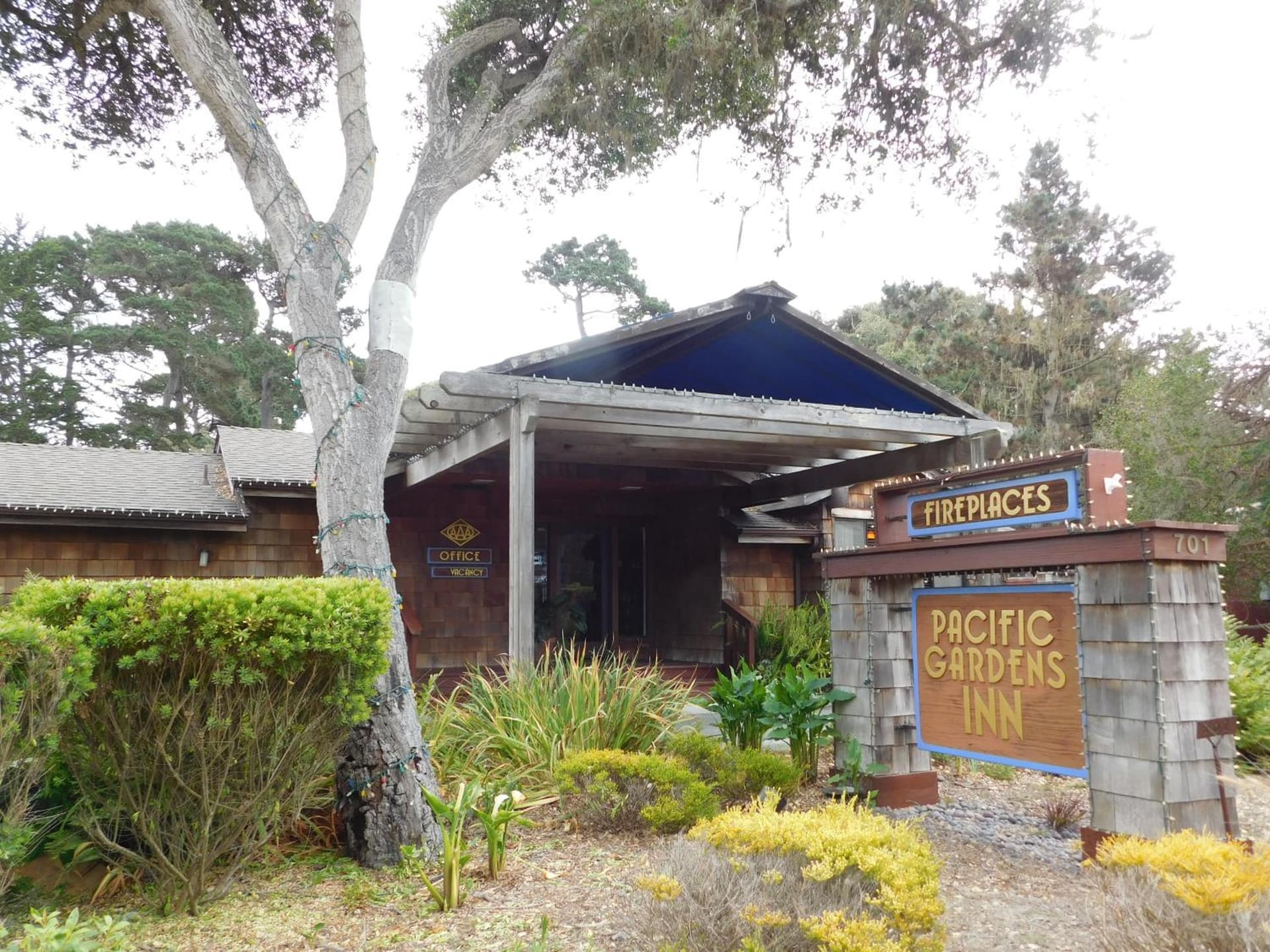 Pacific Gardens Inn gallery photo in Pacific Grove, CA — image 9
