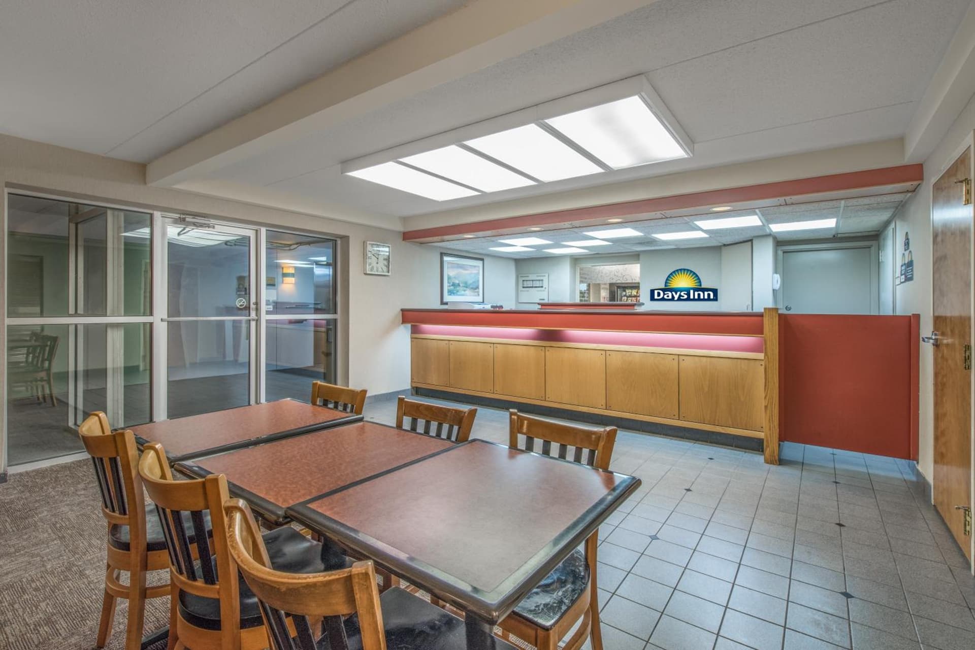 Days Inn by Wyndham Harrisburg North gallery photo in Harrisburg, PA — image 42