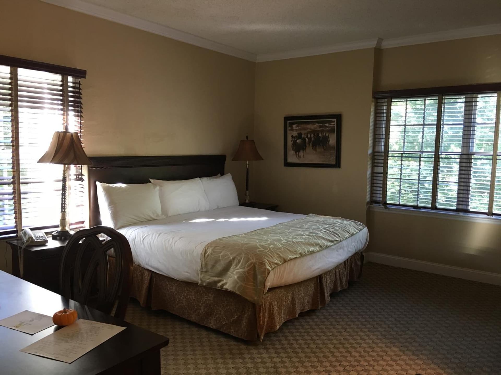 Colts Neck Inn Hotel gallery photo in Colts Neck — image 51