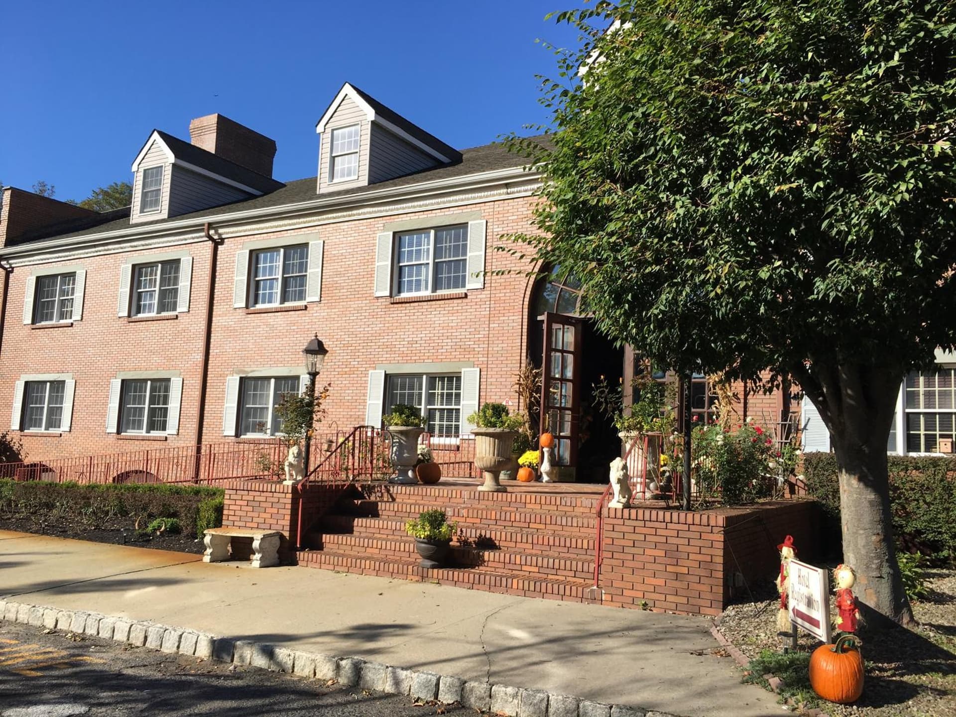 Colts Neck Inn Hotel gallery photo in Colts Neck — image 10