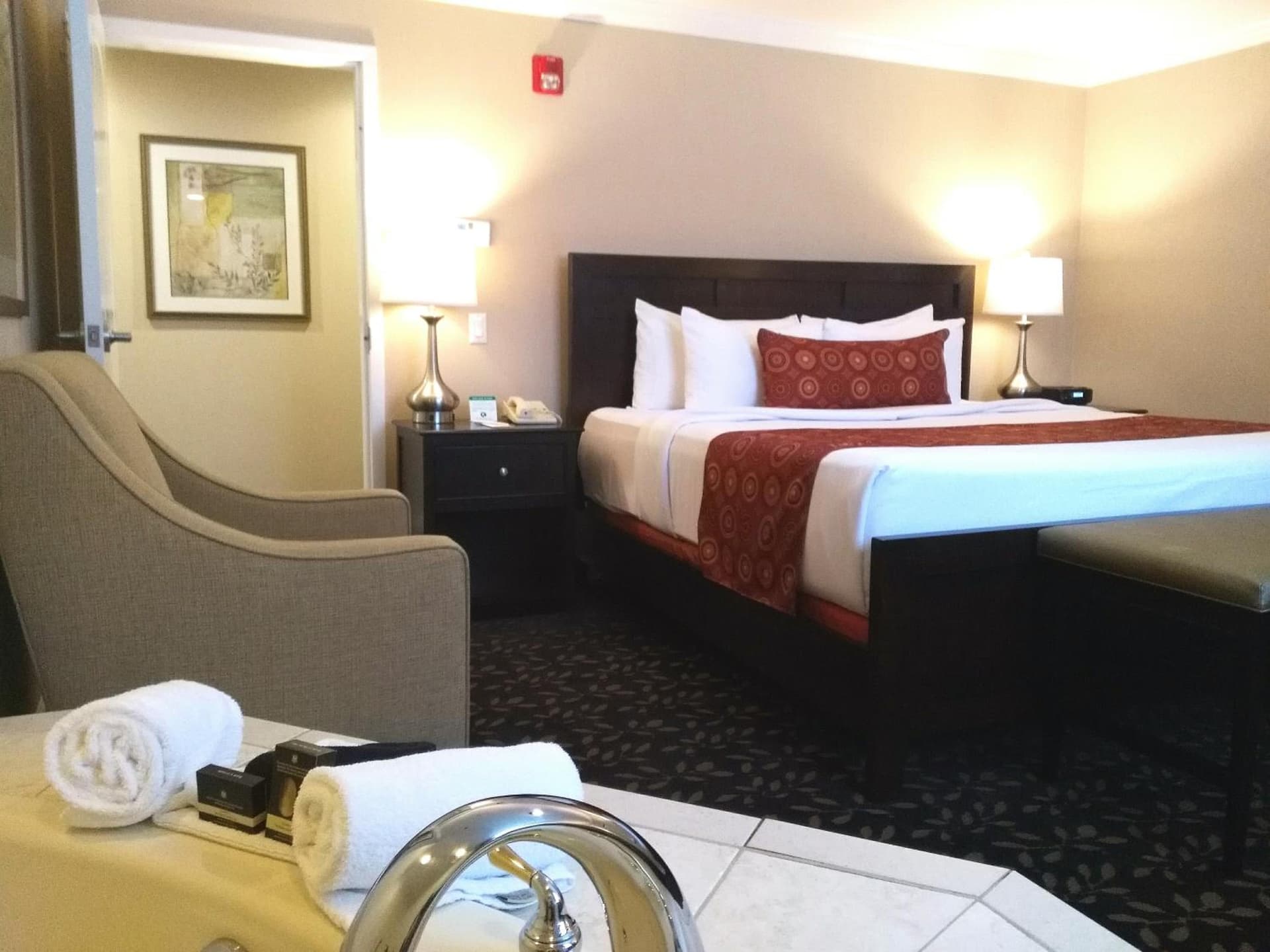 The Wilshire Grand Hotel gallery photo in West Orange, NJ — image 9